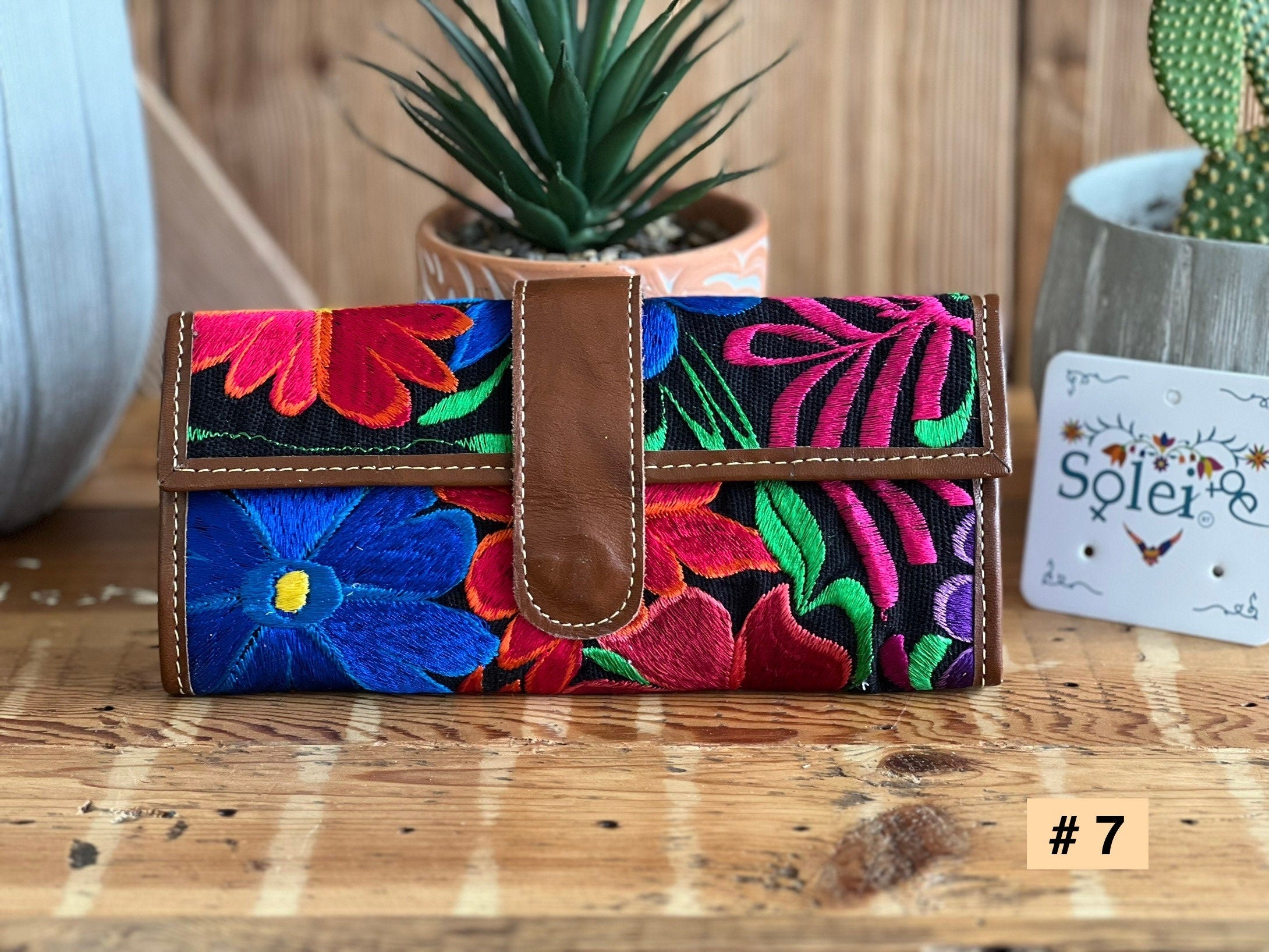 Cartera Bordada