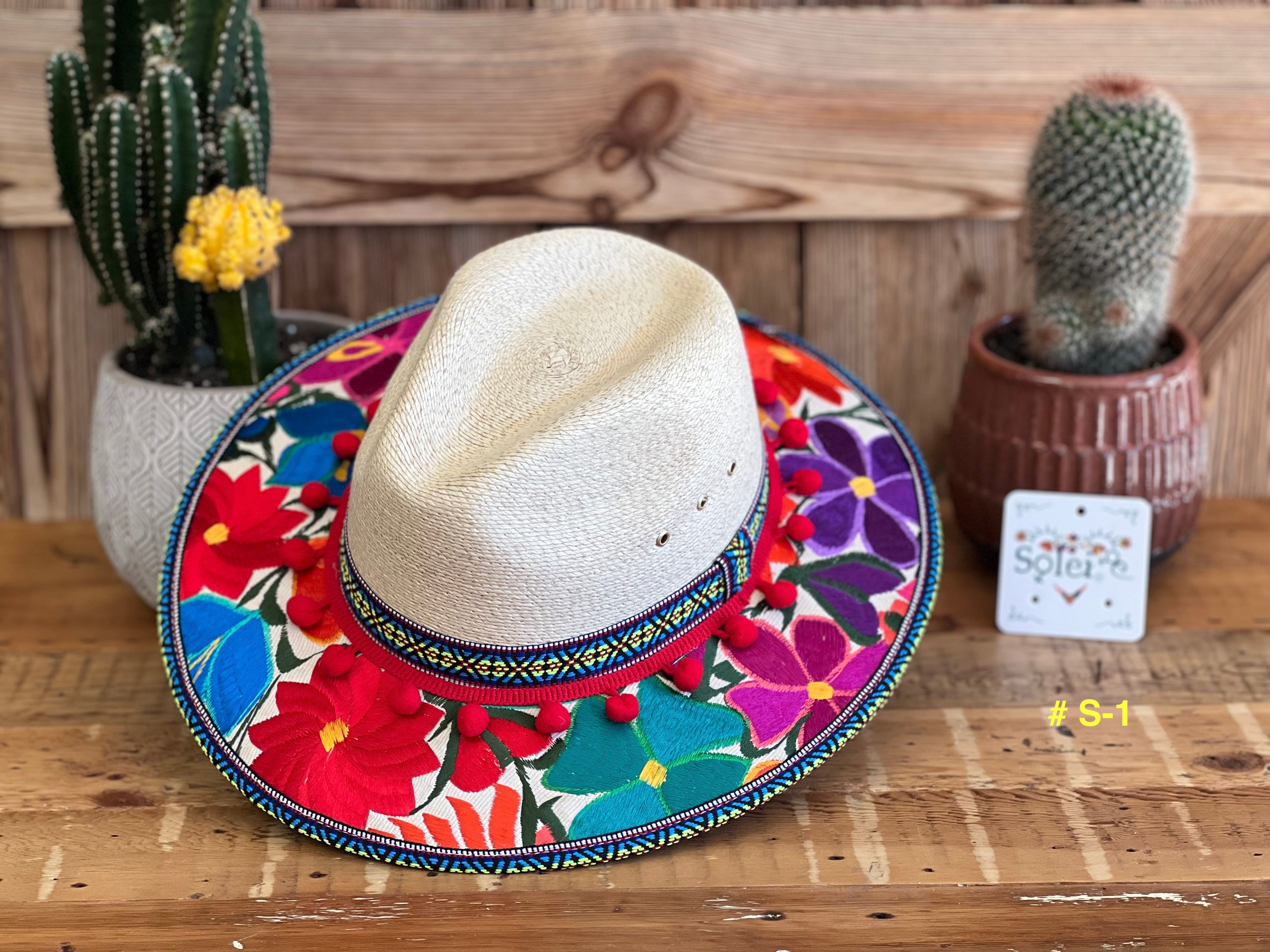 Sombrero de Palma Bordado