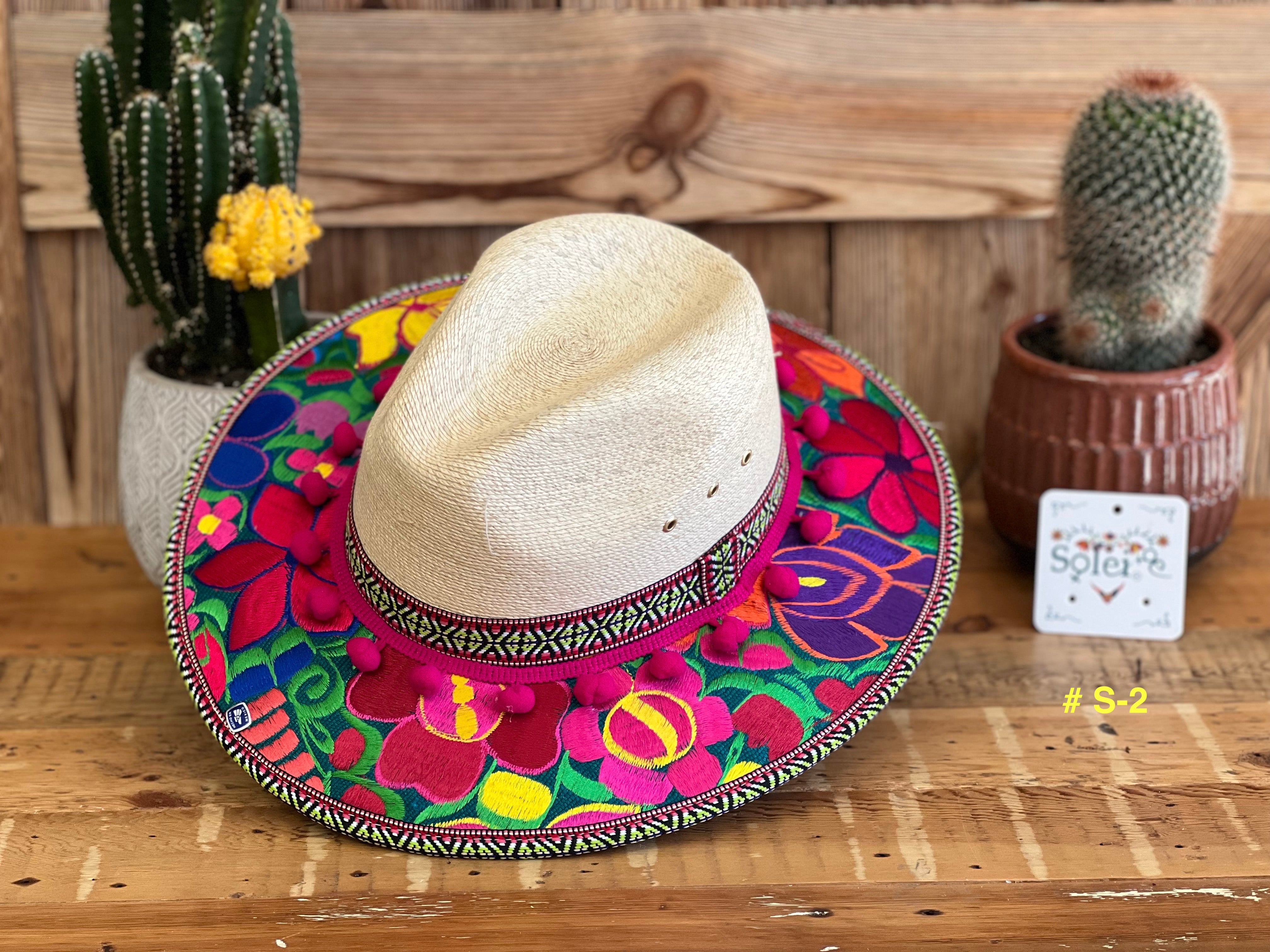 Sombrero de Palma Bordado