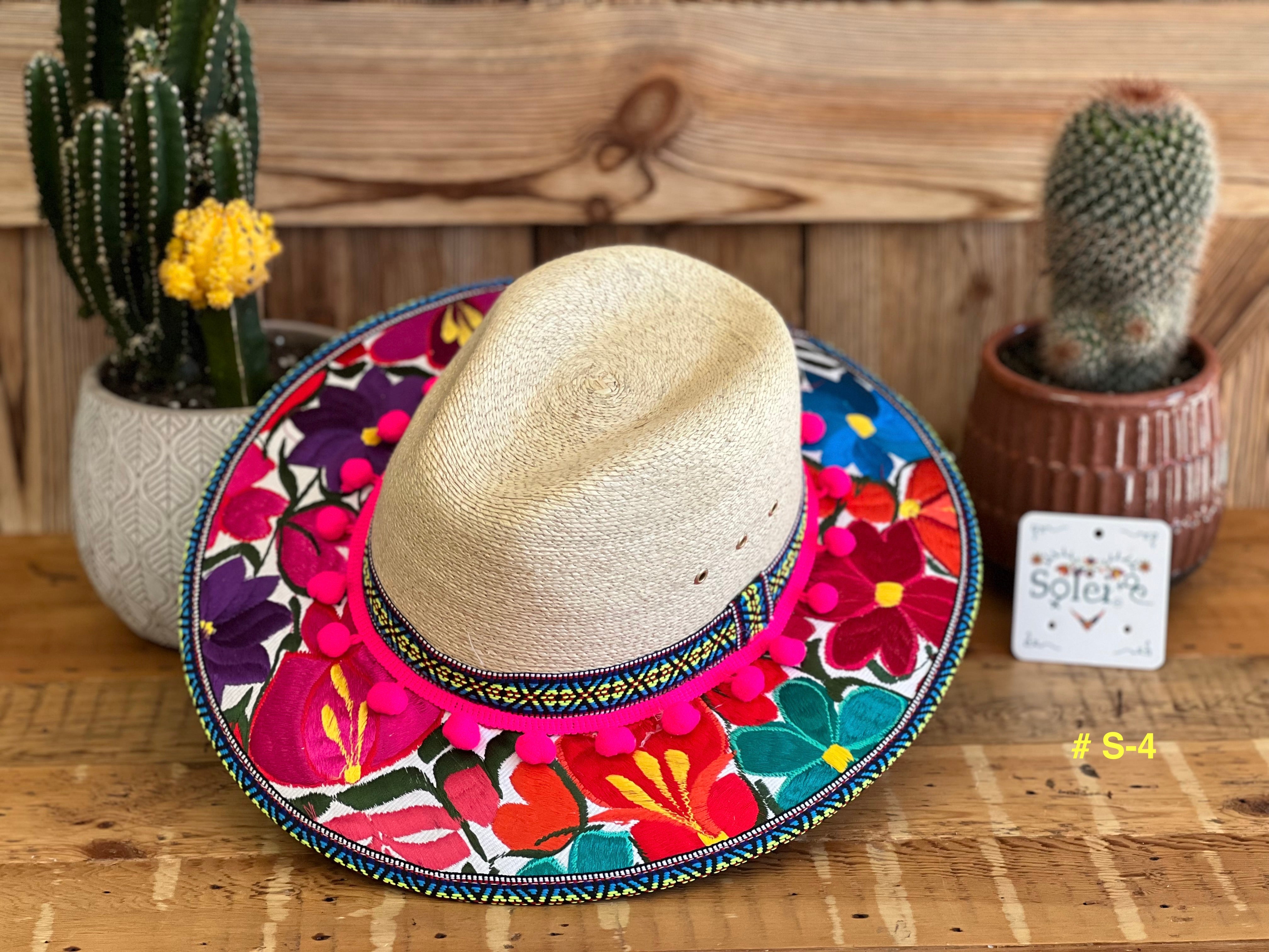Sombrero de Palma Bordado