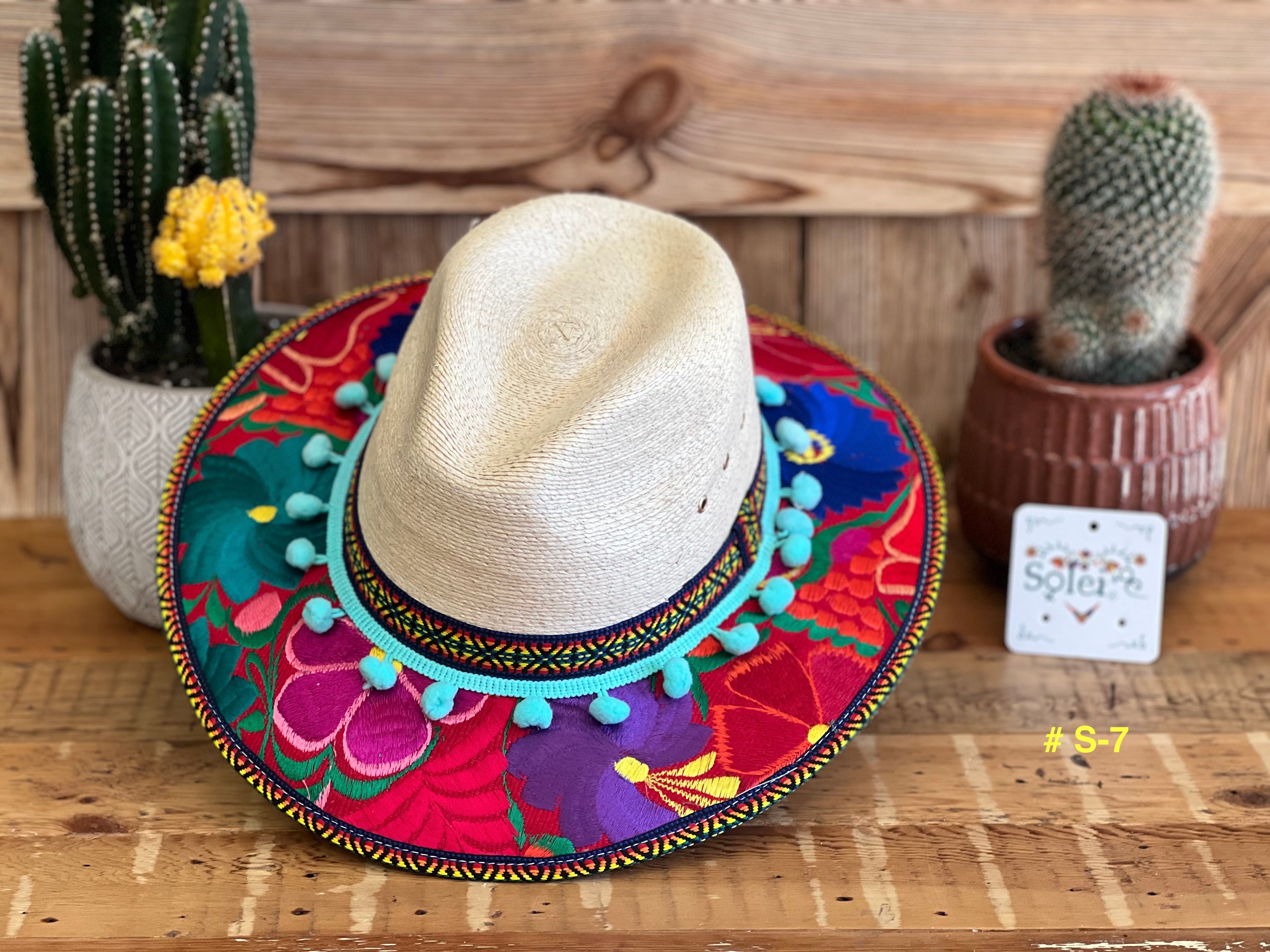 Sombrero de Palma Bordado