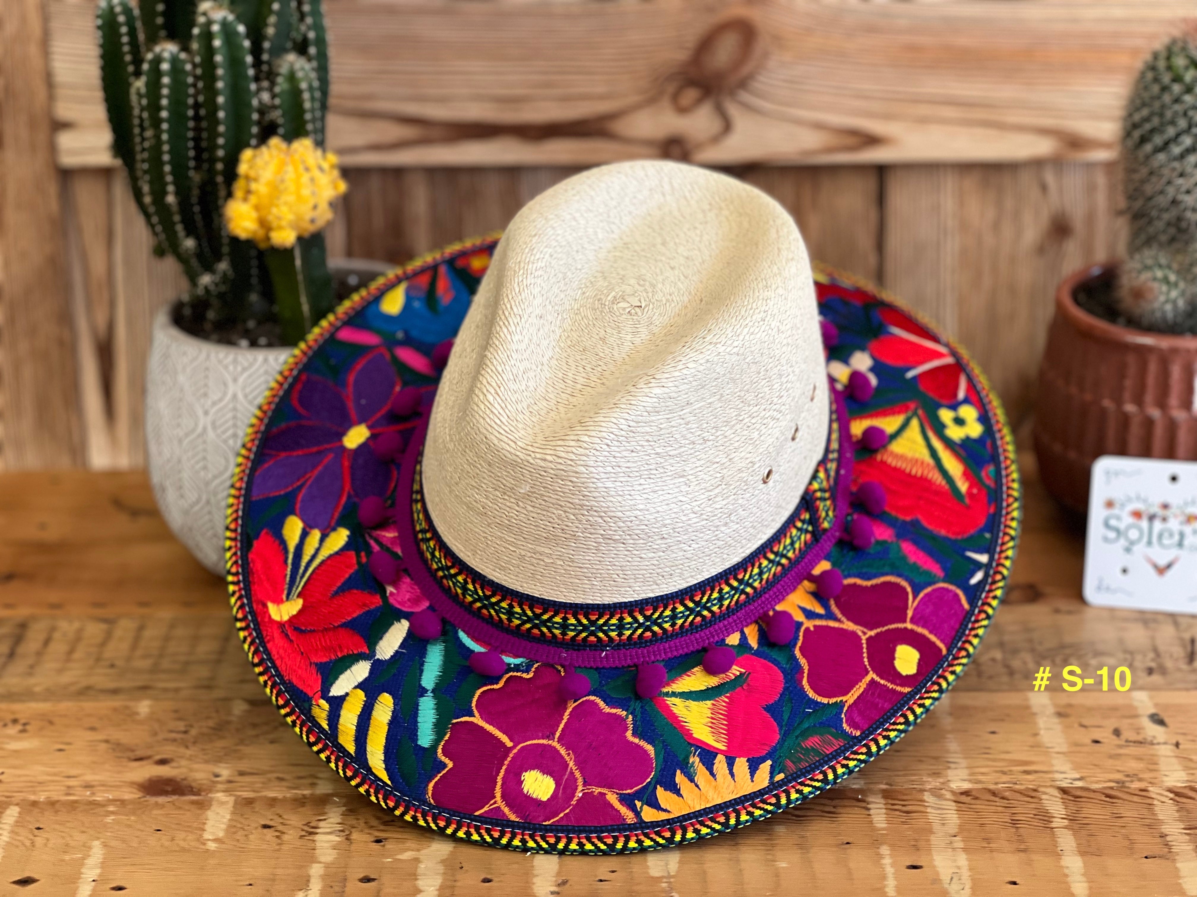 Sombrero de Palma Bordado