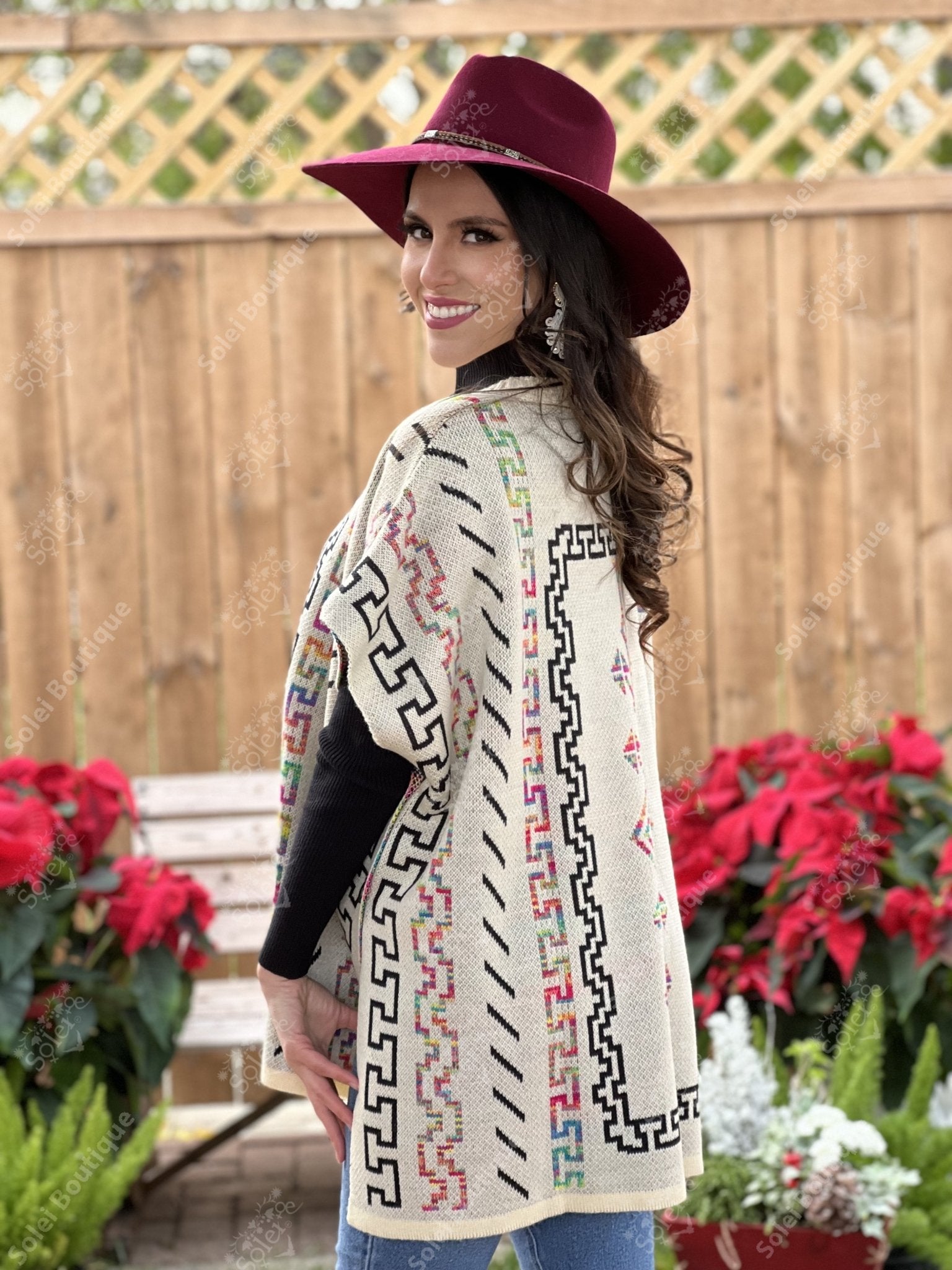 Artisanal Mexican Knit Poncho. Ethnic Style Poncho. Gaban Grecia. - Solei Store
