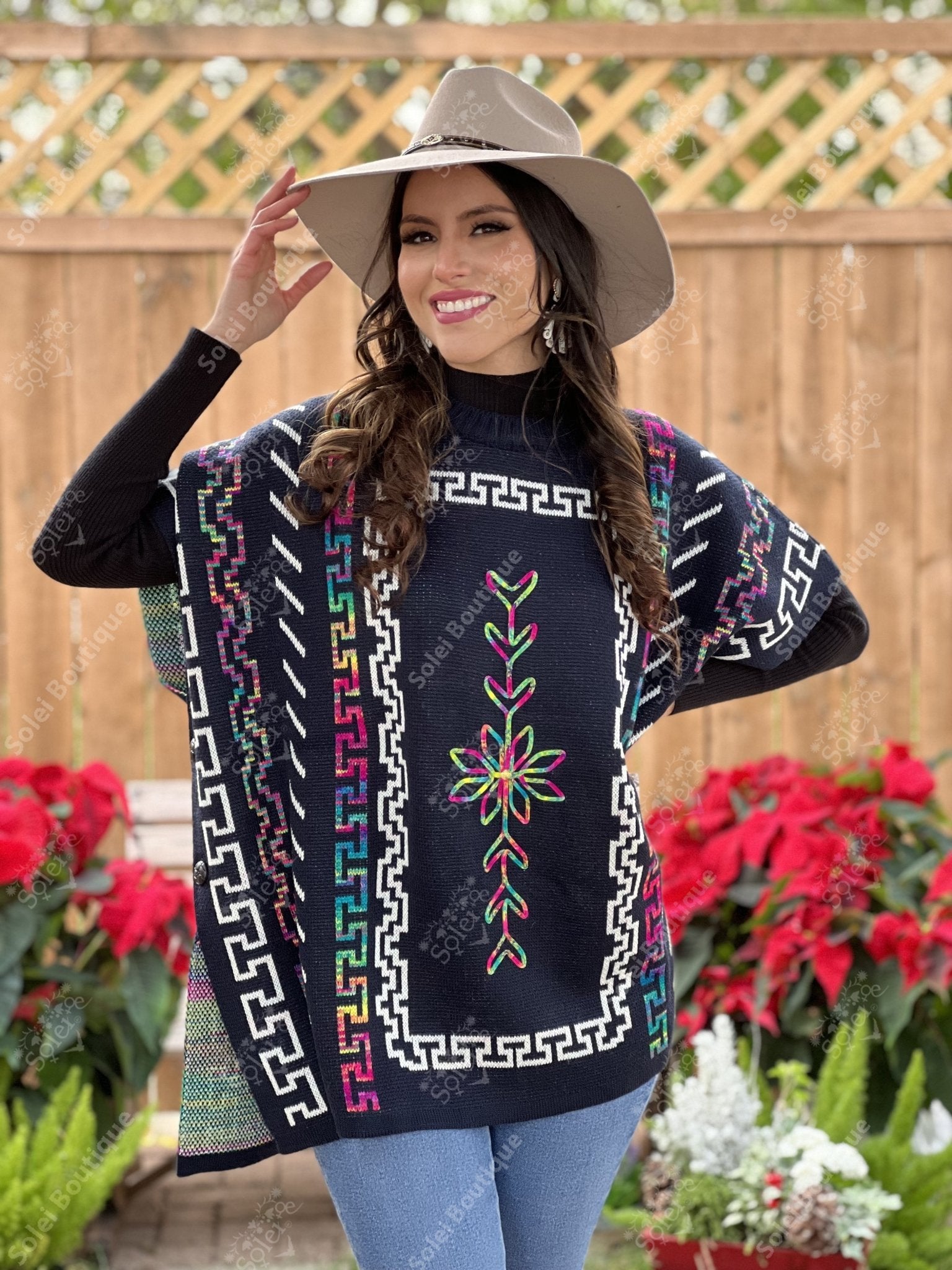 Artisanal Mexican Knit Poncho. Ethnic Style Poncho. Gaban Grecia. - Solei Store