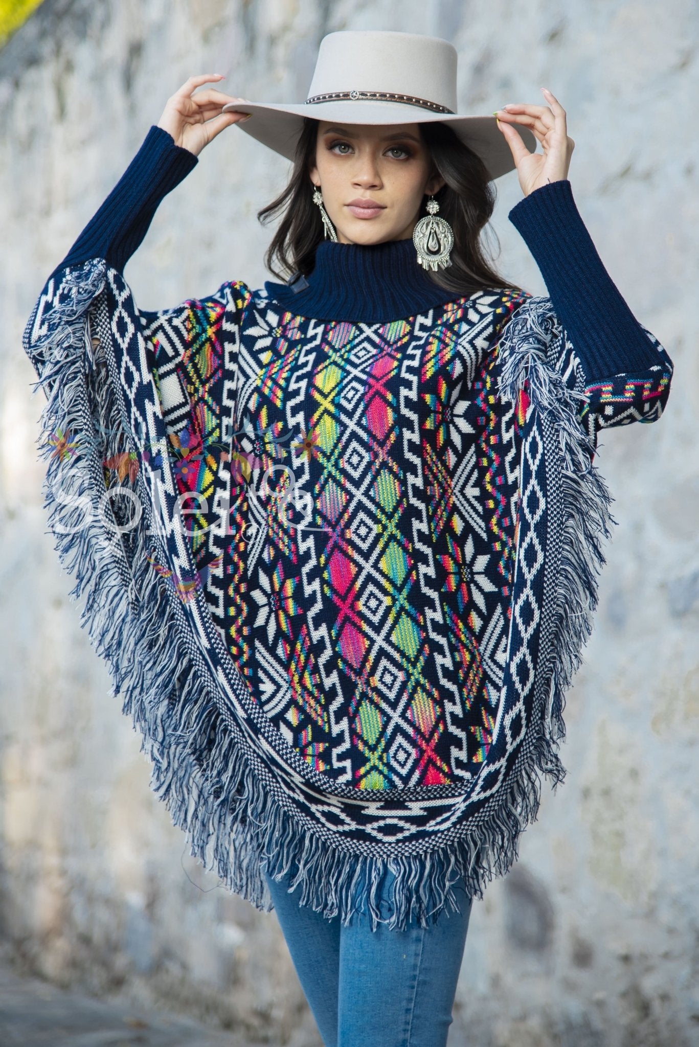 Artisanal Mexican Poncho. Capa Amanda. - Solei Store