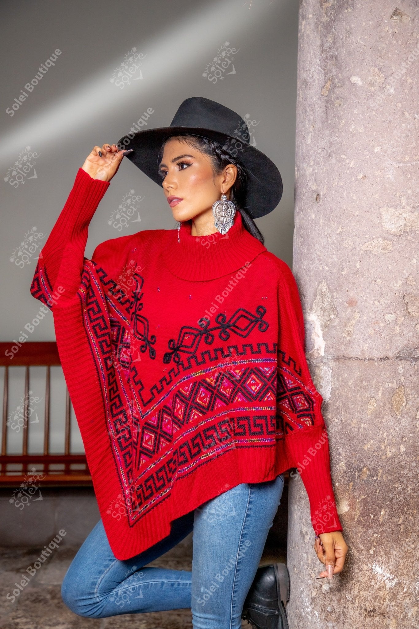 Artisanal Mexican Unisex Poncho. Capa Ruby. - Solei Store