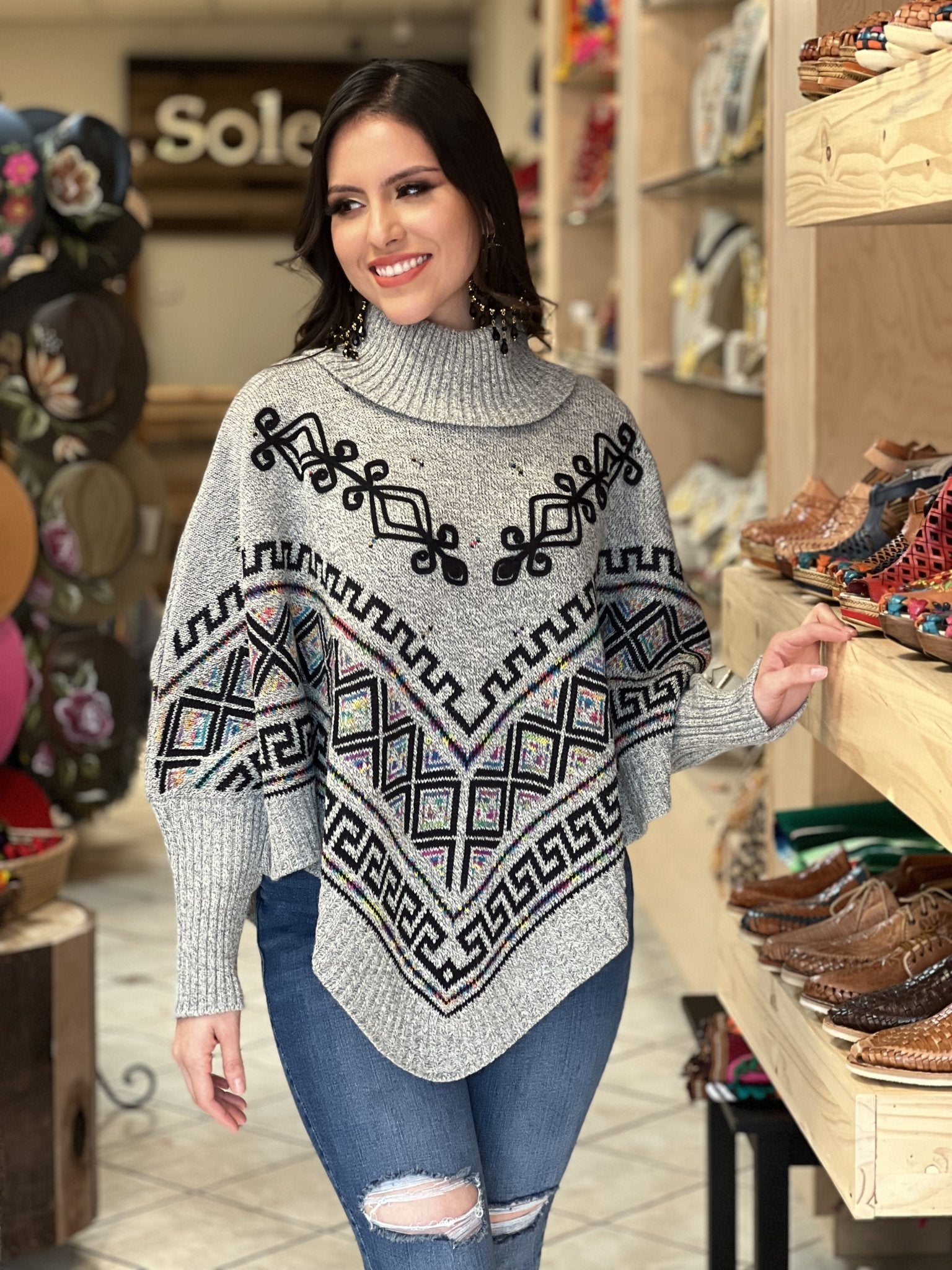 Artisanal Mexican Unisex Poncho. Capa Ruby. - Solei Store
