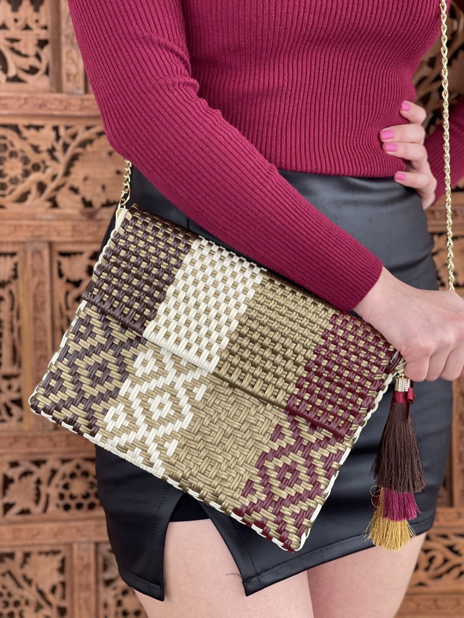 Bolso Ana flap closure bag steel strap crossbody - Solei Store