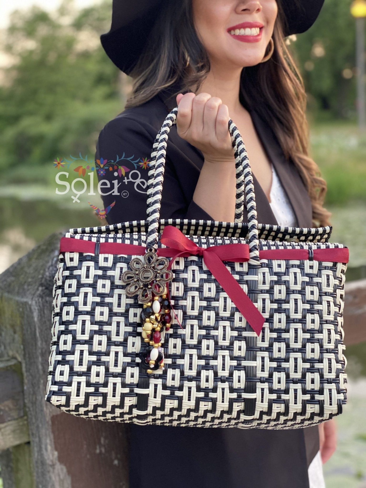 Bolso Lonchera Colorful Bag, High Quality and Large Capacity Casual Handbags - Solei Store
