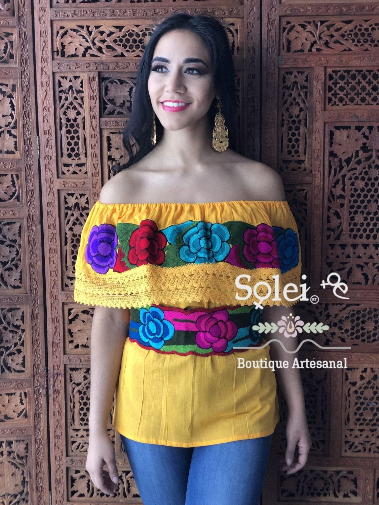 Campesina Zinacatan Fina Blouse Off Shoulder Peasant blouse and lace details, handmade embroidery of flowers - Solei Store