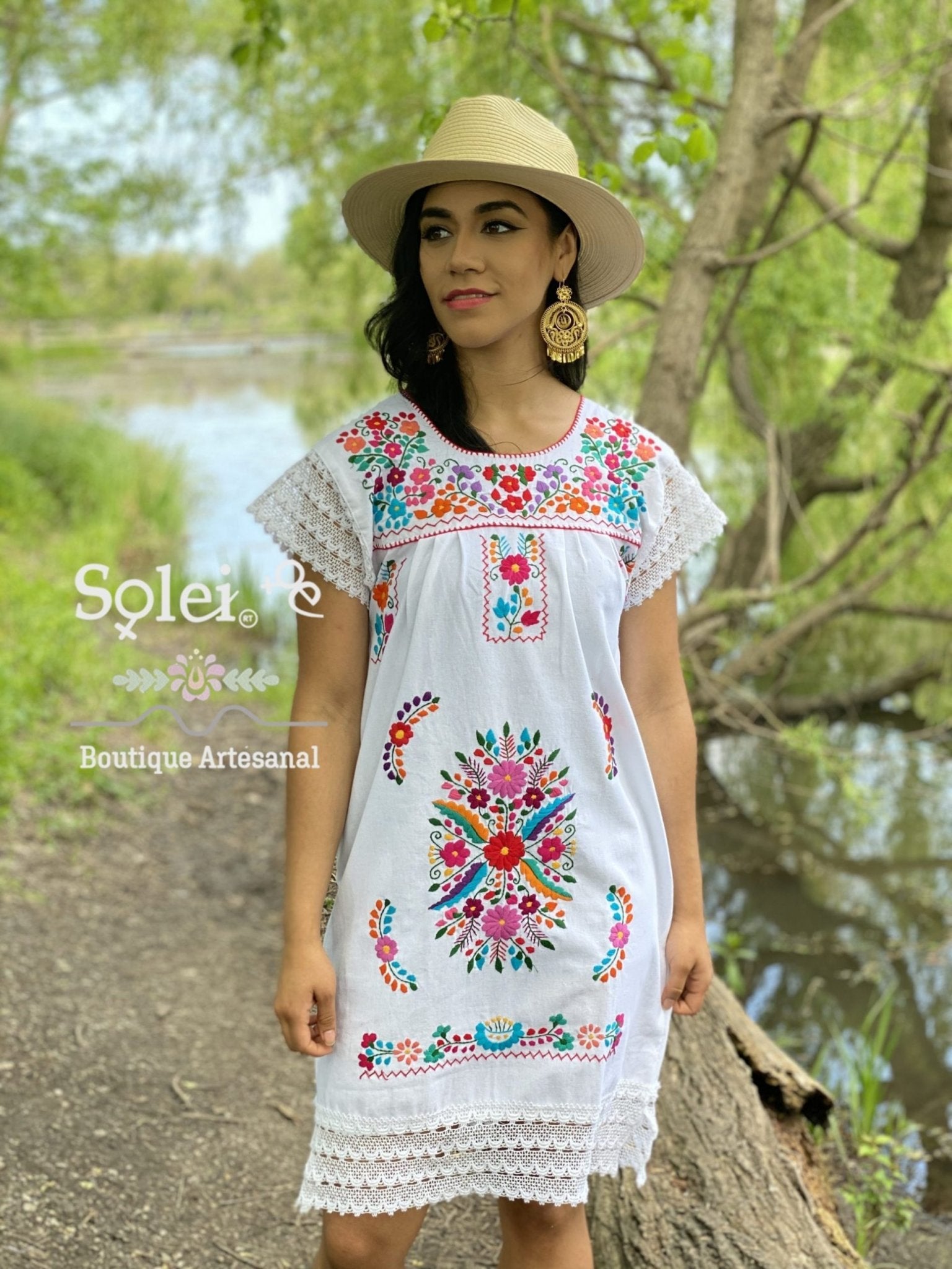 Colorful floral mexican dress. Floral Embroidered Mexican Dress with beautiful lace details on the sleeve and lower part of the skirt. - Solei Store