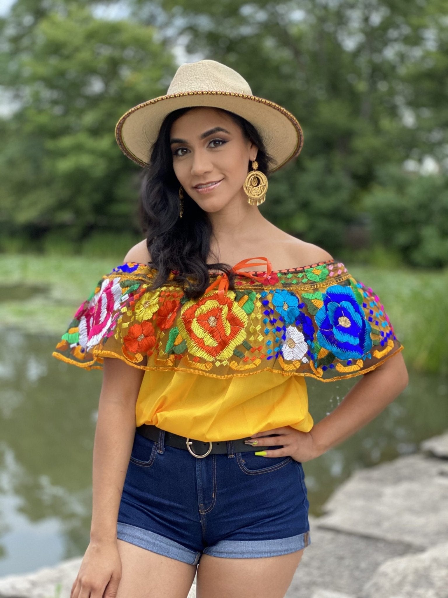 Crop Top Chiapaneco. Floral Embroidered Mexican Crop Top. - Solei Store