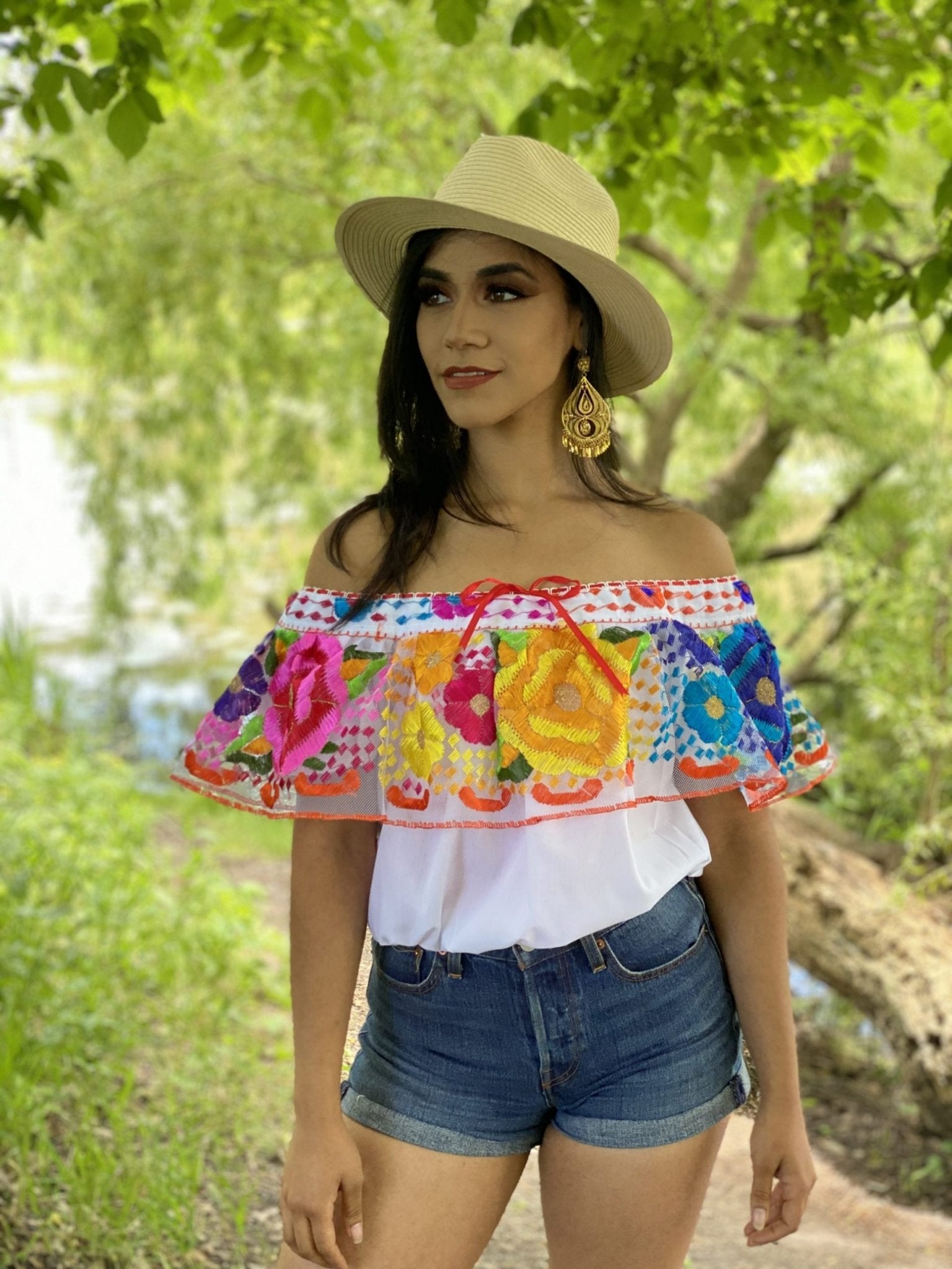 Crop Top Chiapaneco. Floral Embroidered Mexican Crop Top. - Solei Store