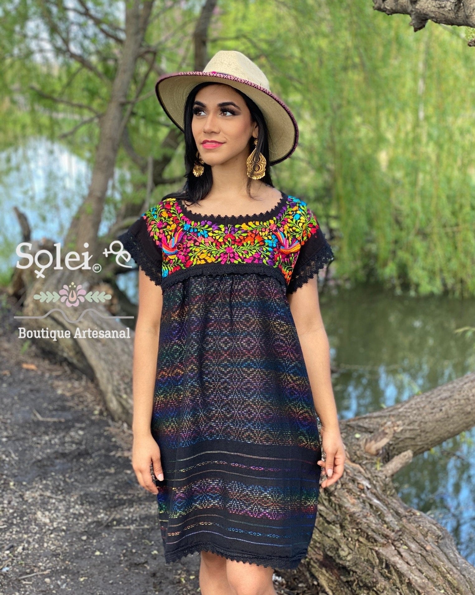 Embroidered Dress Made on a Loom. Hand Embroidered Dress. Vestido Mitla Corto - Solei Store