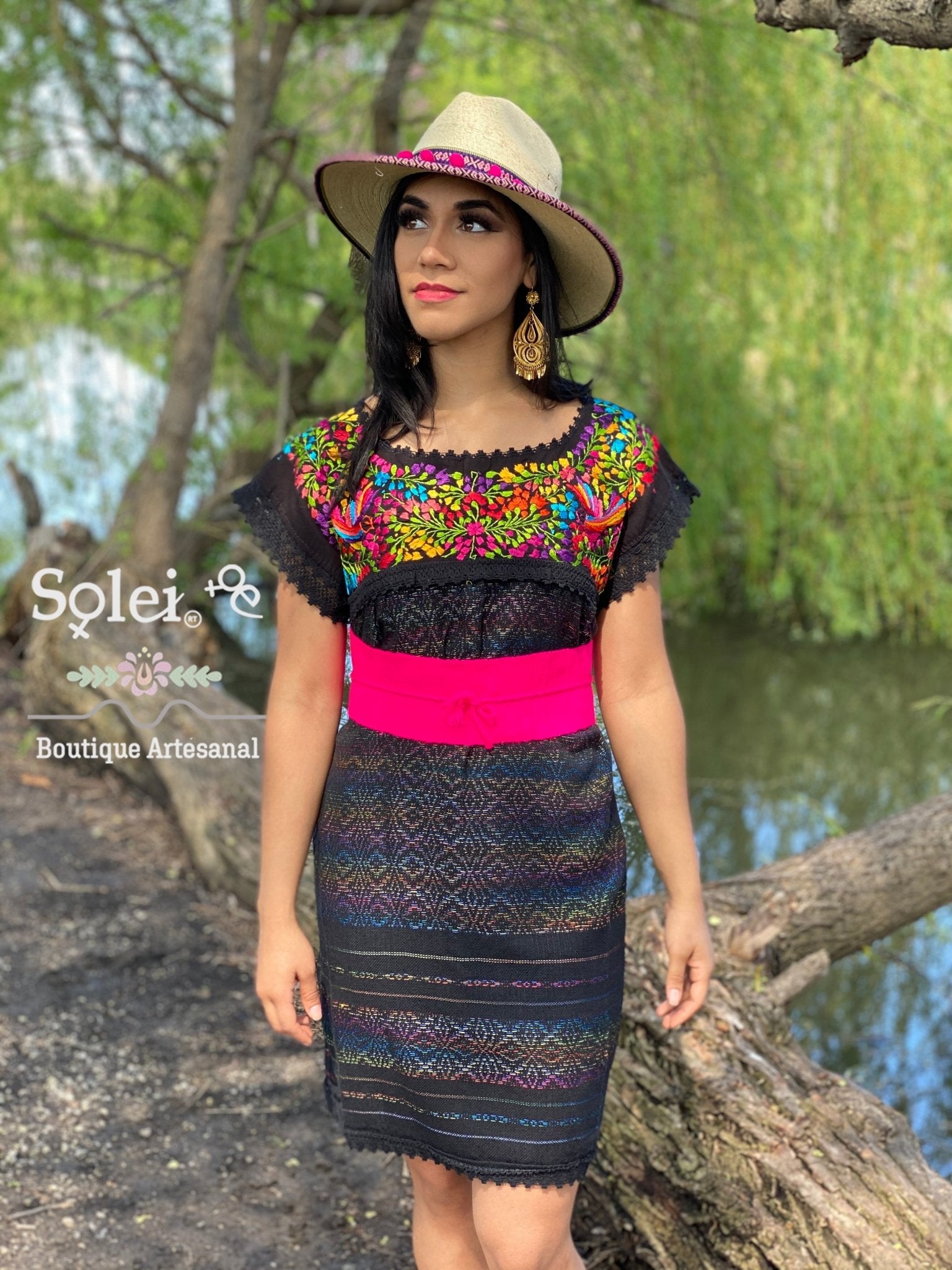 Embroidered Dress Made on a Loom. Hand Embroidered Dress. Vestido Mitla Corto - Solei Store