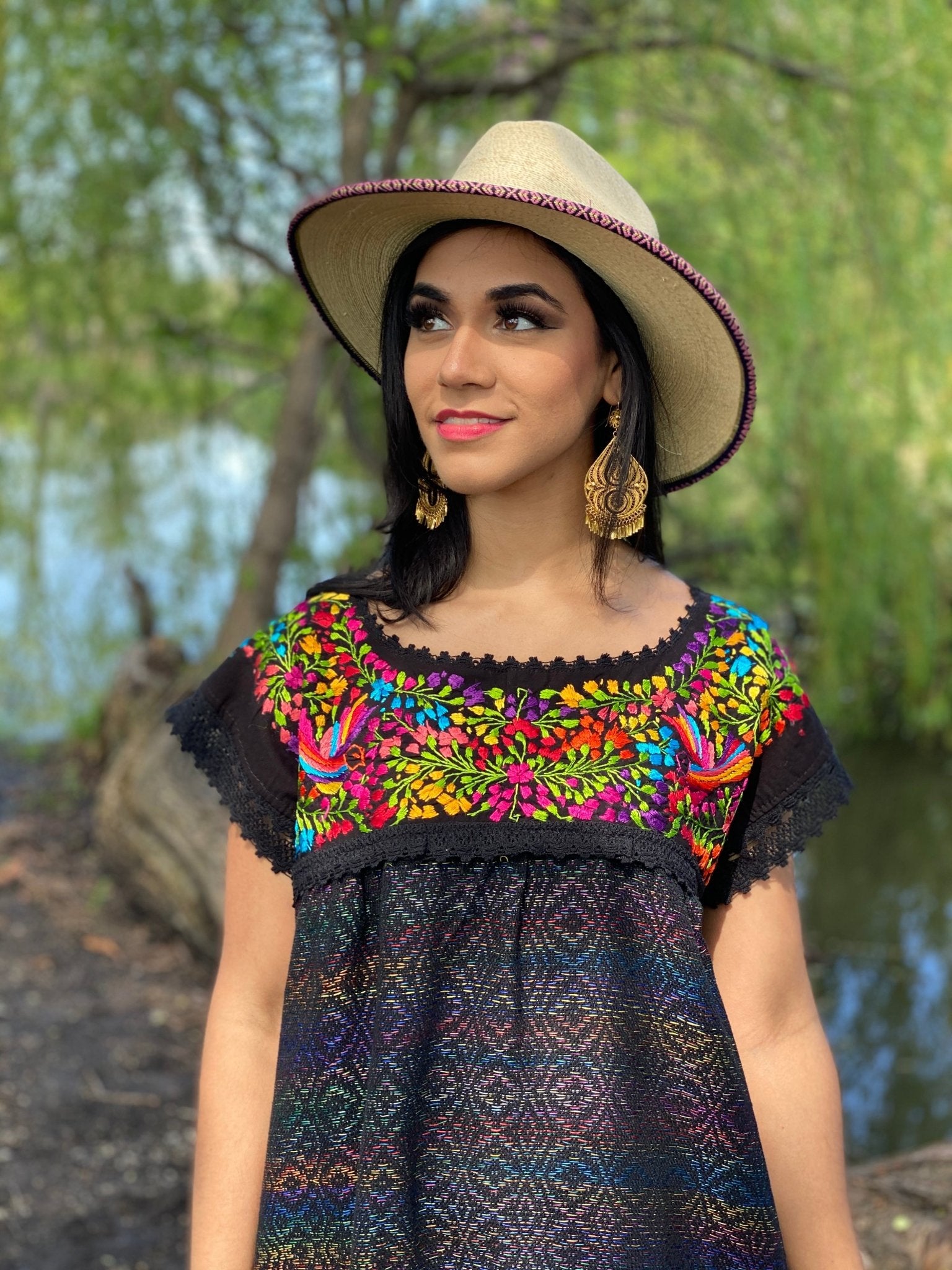 Embroidered Dress Made on a Loom. Hand Embroidered Dress. Vestido Mitla Corto - Solei Store