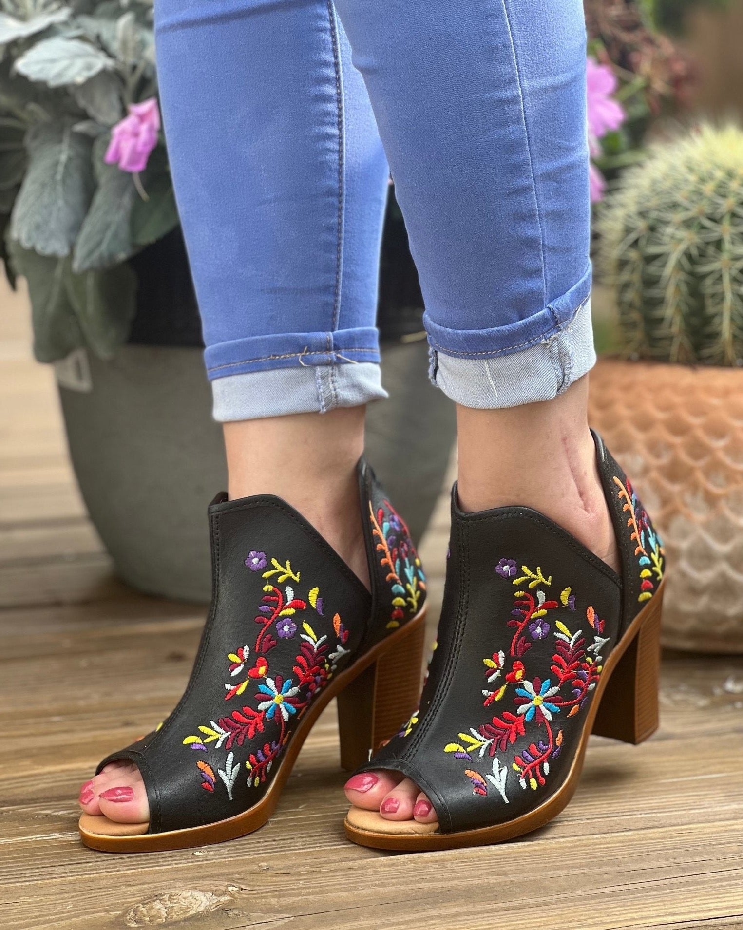 Embroidered Leather Block Heels. Andrea Heels. - Solei Store