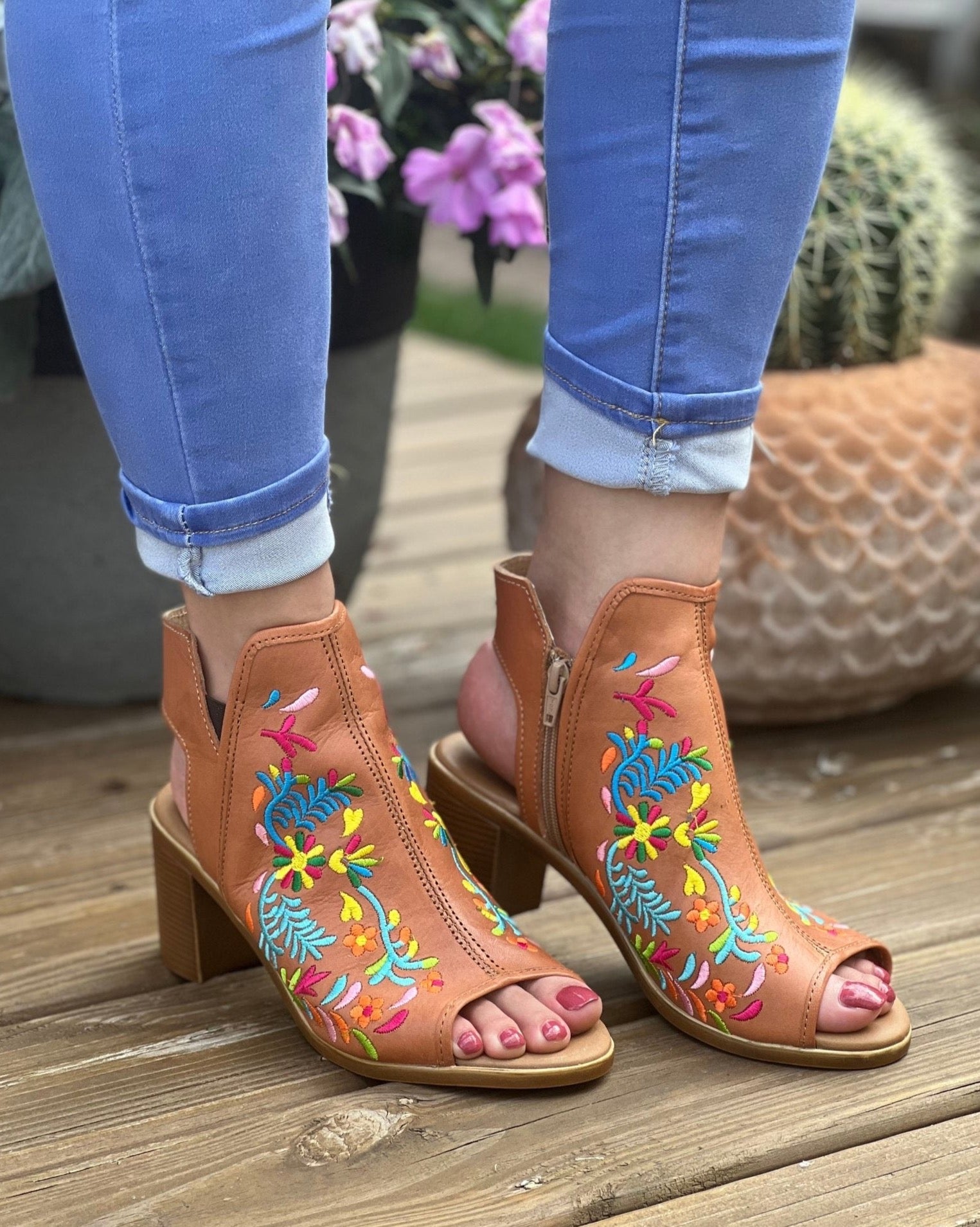 Embroidered Leather Block Heels. Frida Heels. - Solei Store