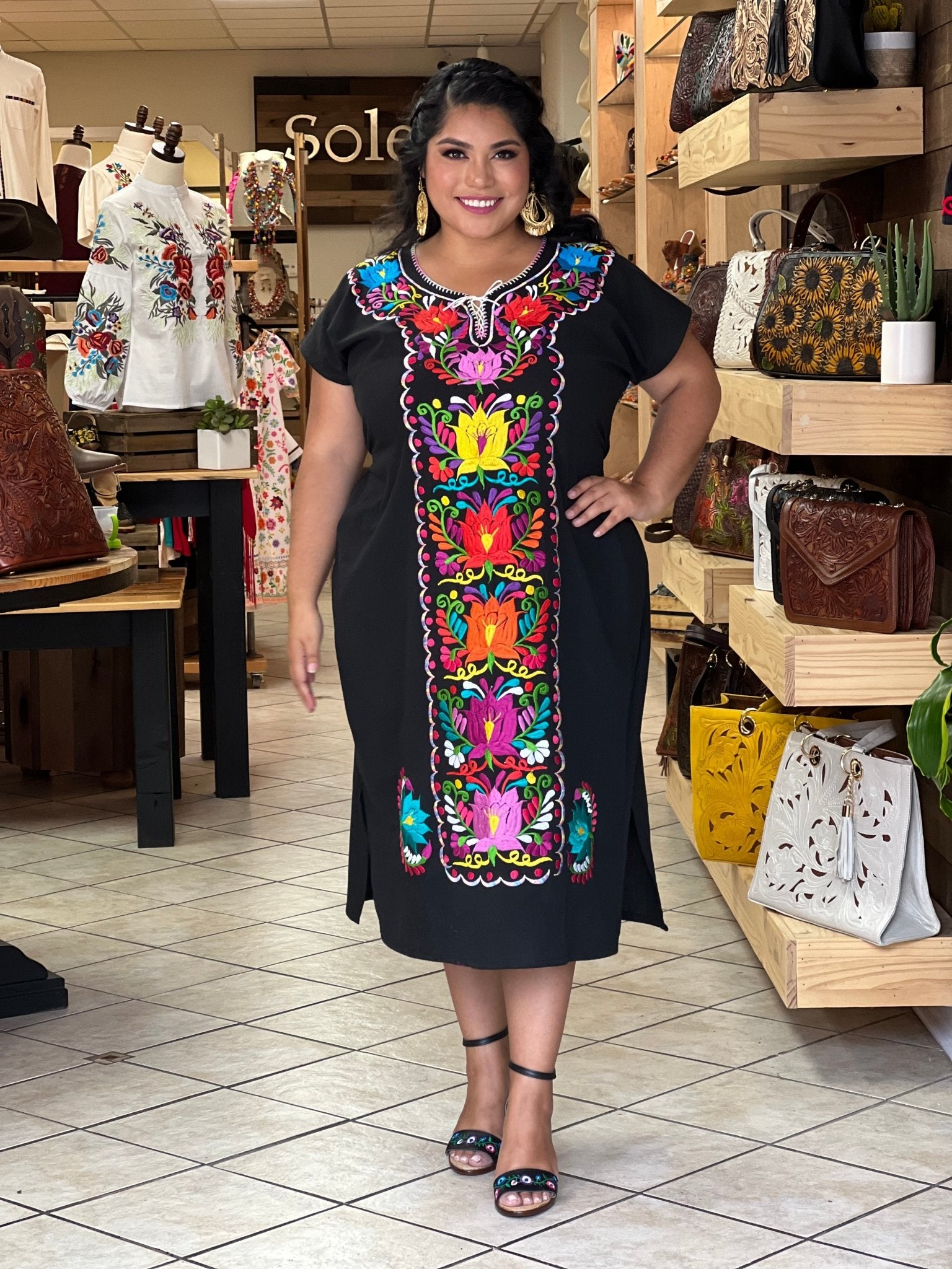 Floral Embroidered Dress. Long Mexican Kimono Flowers Dress. Kimono Flores Largo - Solei Store