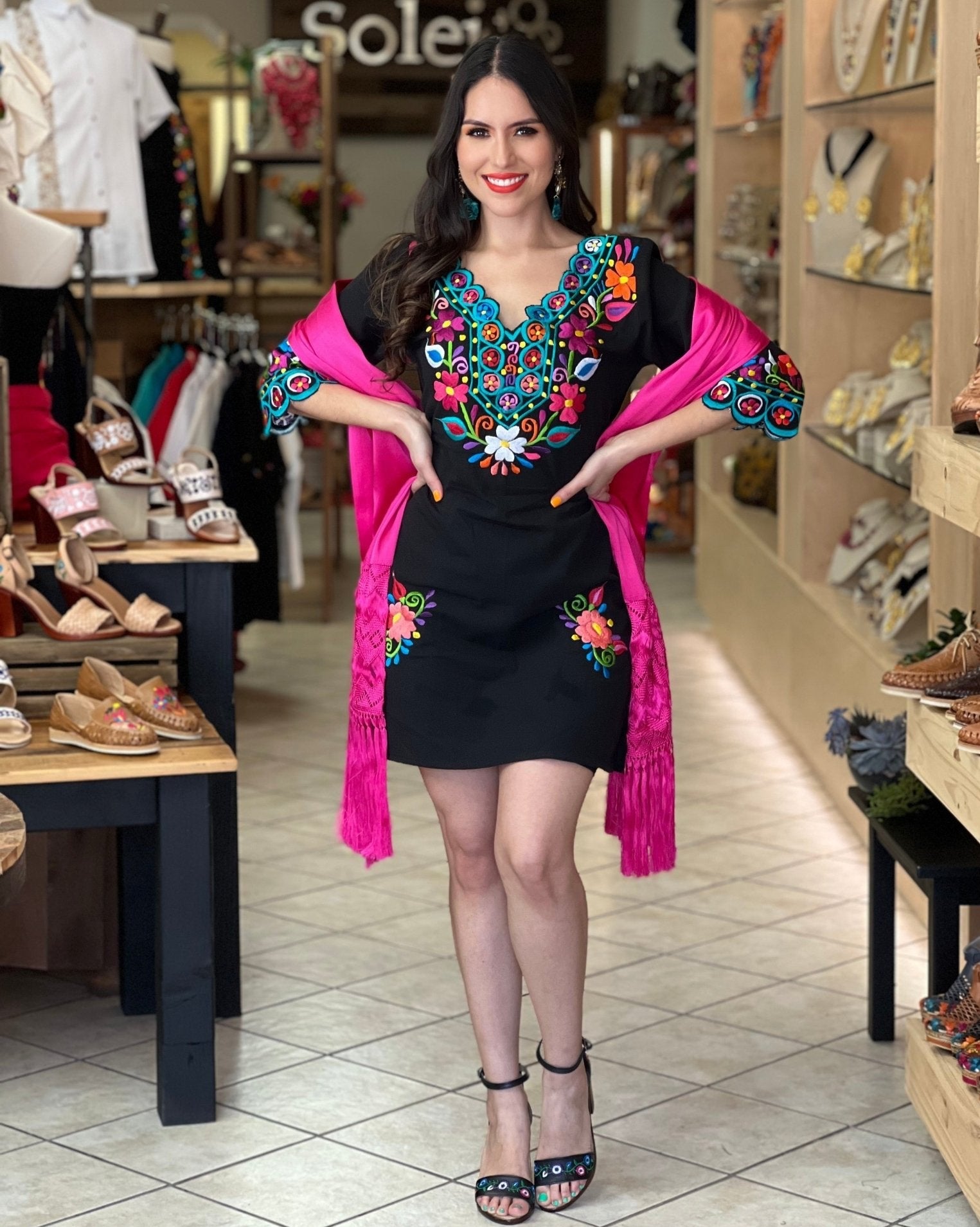 Floral Multicolor Embroidered Dress. Ondas Dress. - Solei Store