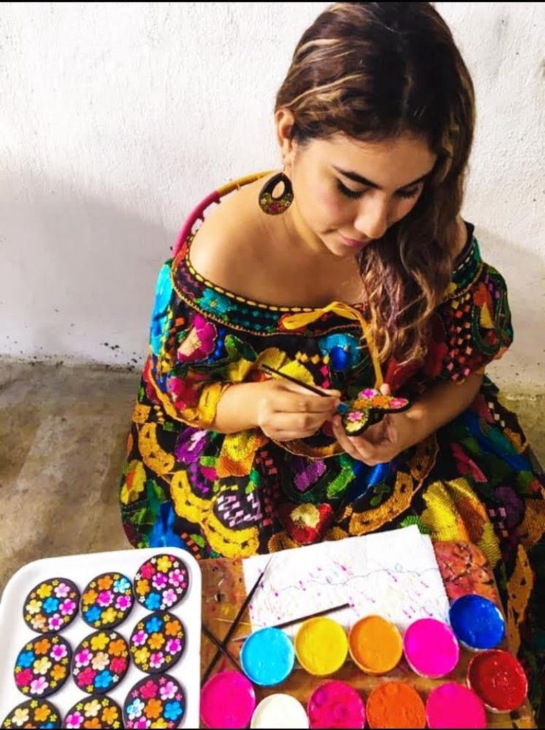 Hand Painted Artisanal Earrings. Dangle Earrings. Mexican Floral Earrings. Arracada Gota - Solei Store