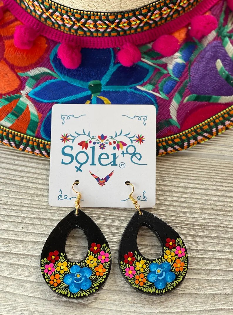 Hand Painted Artisanal Earrings. Dangle Earrings. Mexican Floral Earrings. Arracada Gota - Solei Store