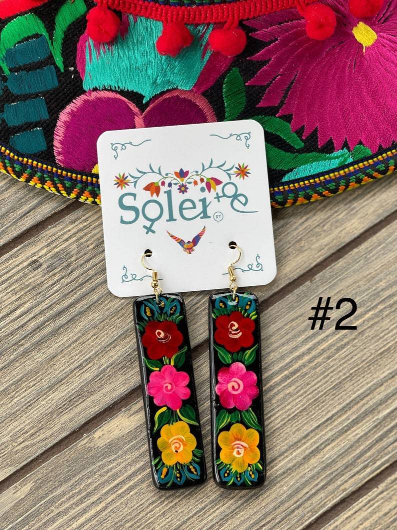 Hand Painted Artisanal Earrings. Mexican Floral Earrings. Mexican Traditional Jewelry. Aretes Susy - Solei Store