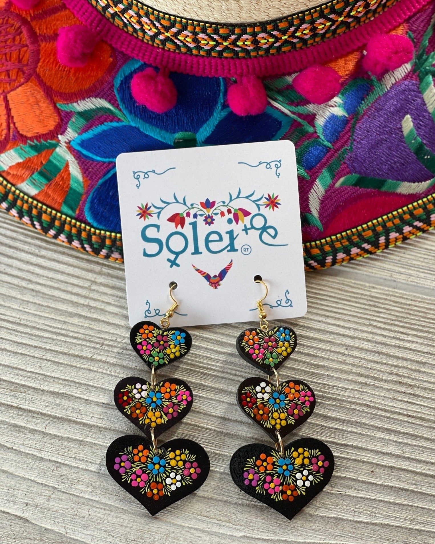Hand Painted Dangle Artisanal Earrings. Aretes Corazones. - Solei Store