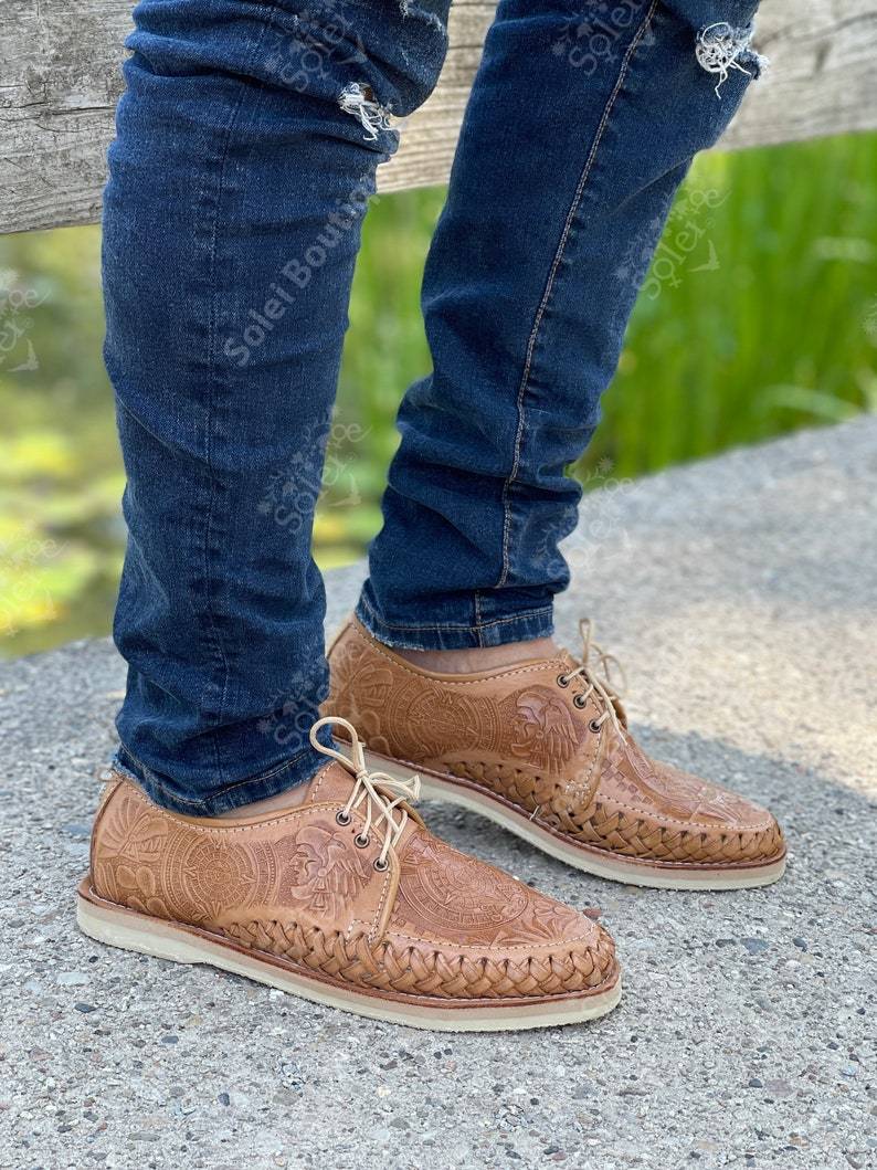 Men’s Artisanal Mexican Aztec Calendar Shoes. Mexican Leather Lace Up Shoes. Mexican Huarache. Calendario Azteca Zapatos - Solei Store