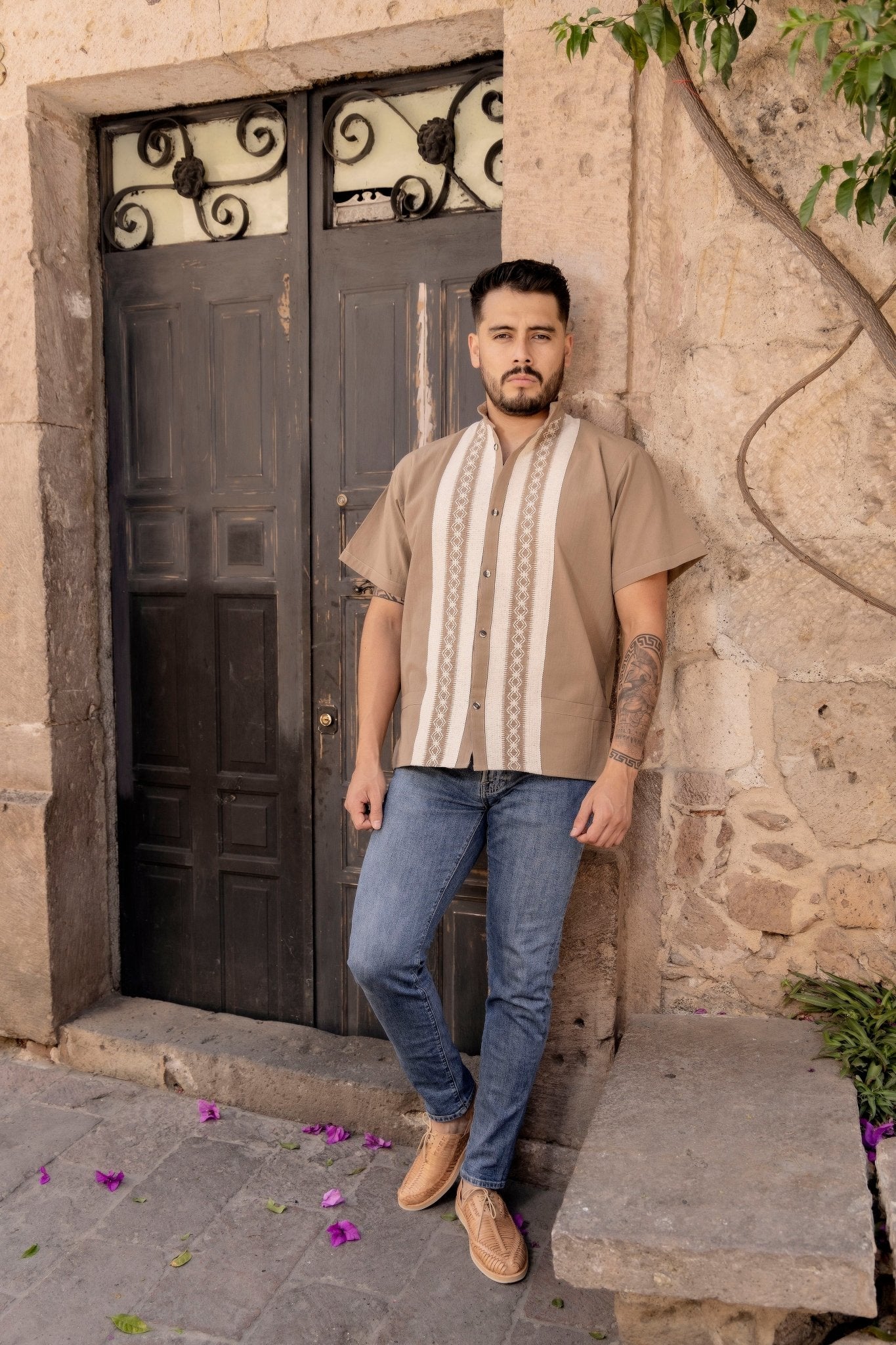 Men's Mexican Ethnic Embroidered Guayabera. Guayabera Carlos - Solei Store