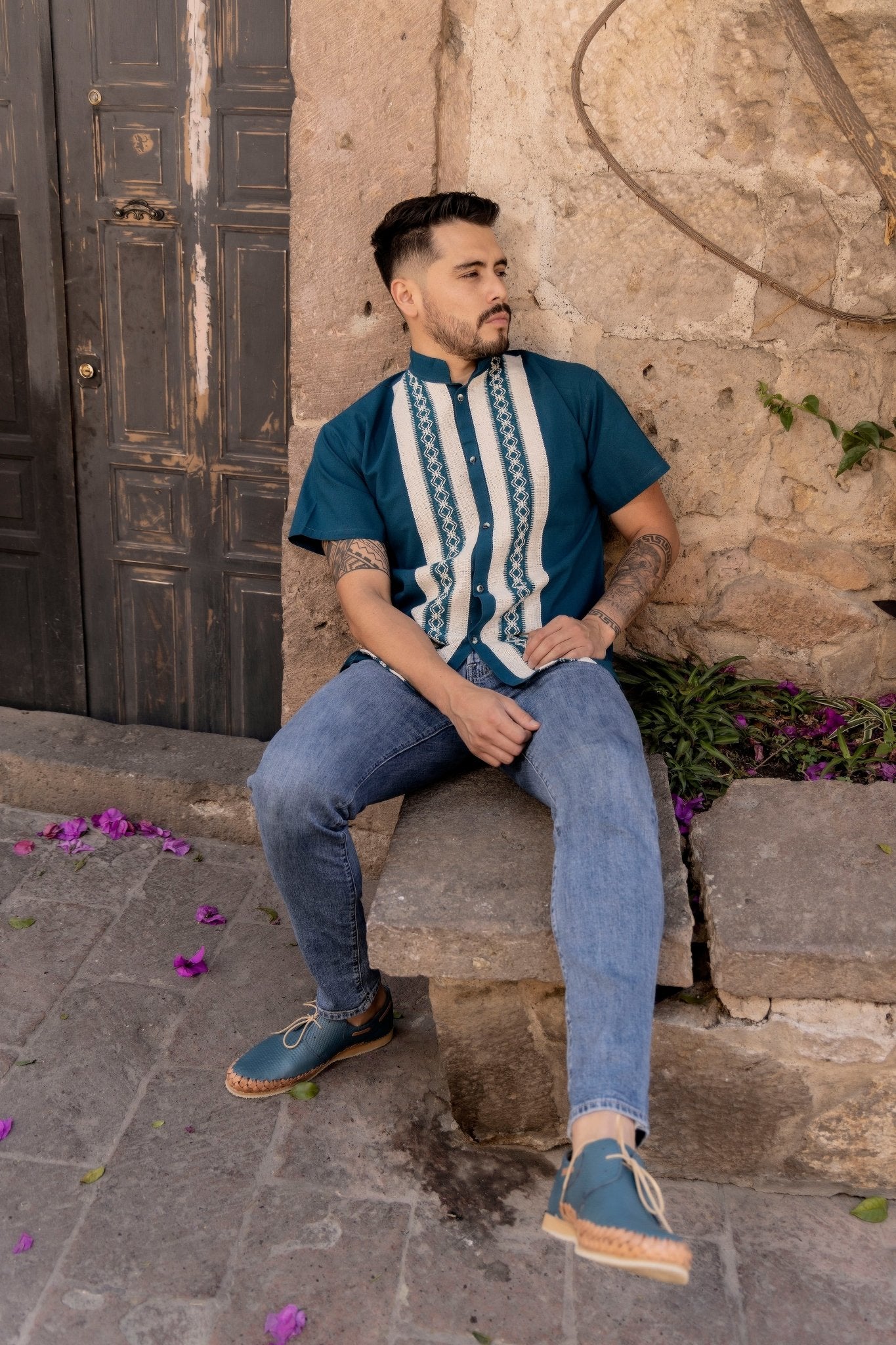 Men's Mexican Ethnic Embroidered Guayabera. Guayabera Carlos - Solei Store