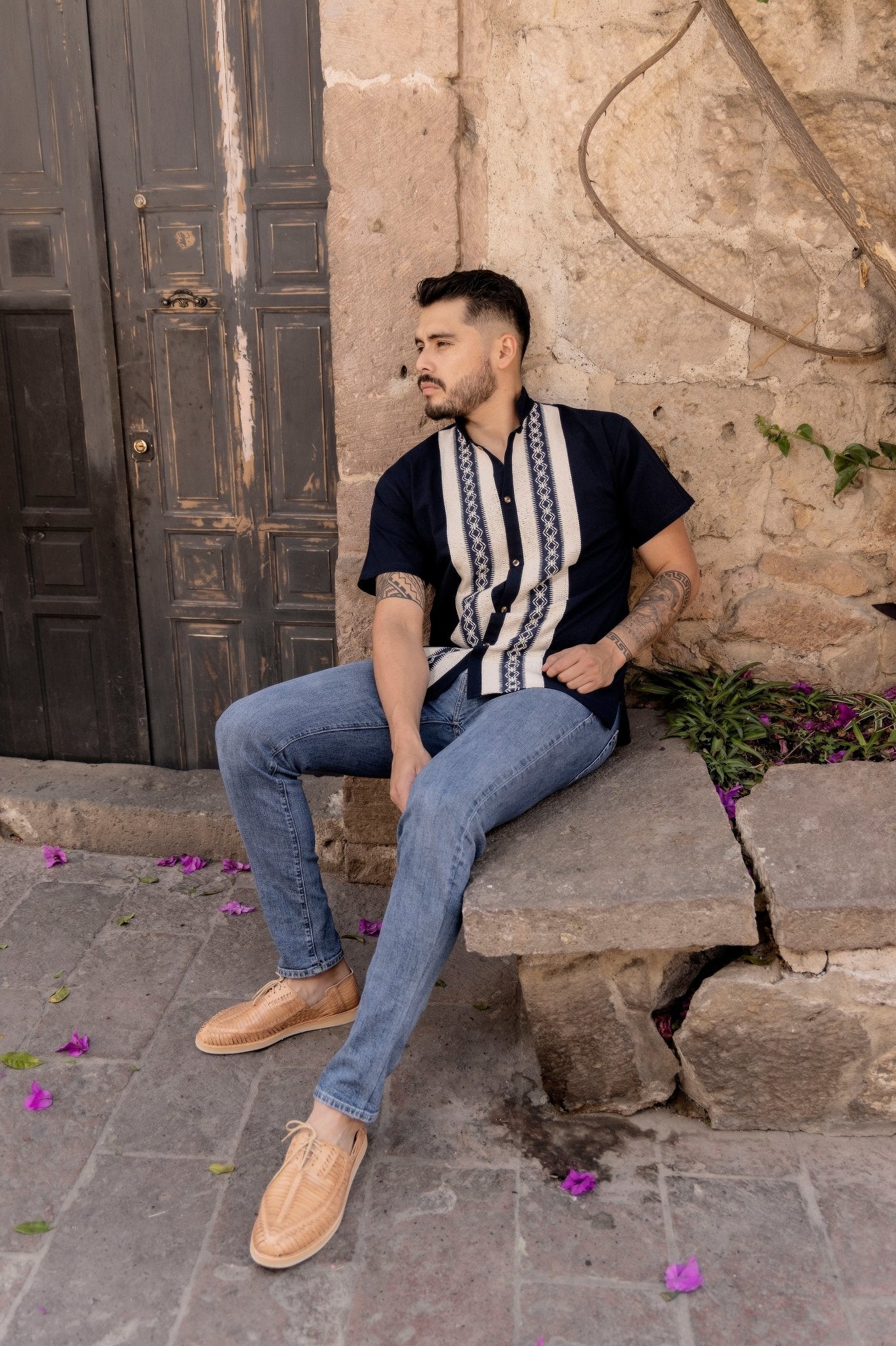 Men's Mexican Ethnic Embroidered Guayabera. Guayabera Carlos - Solei Store