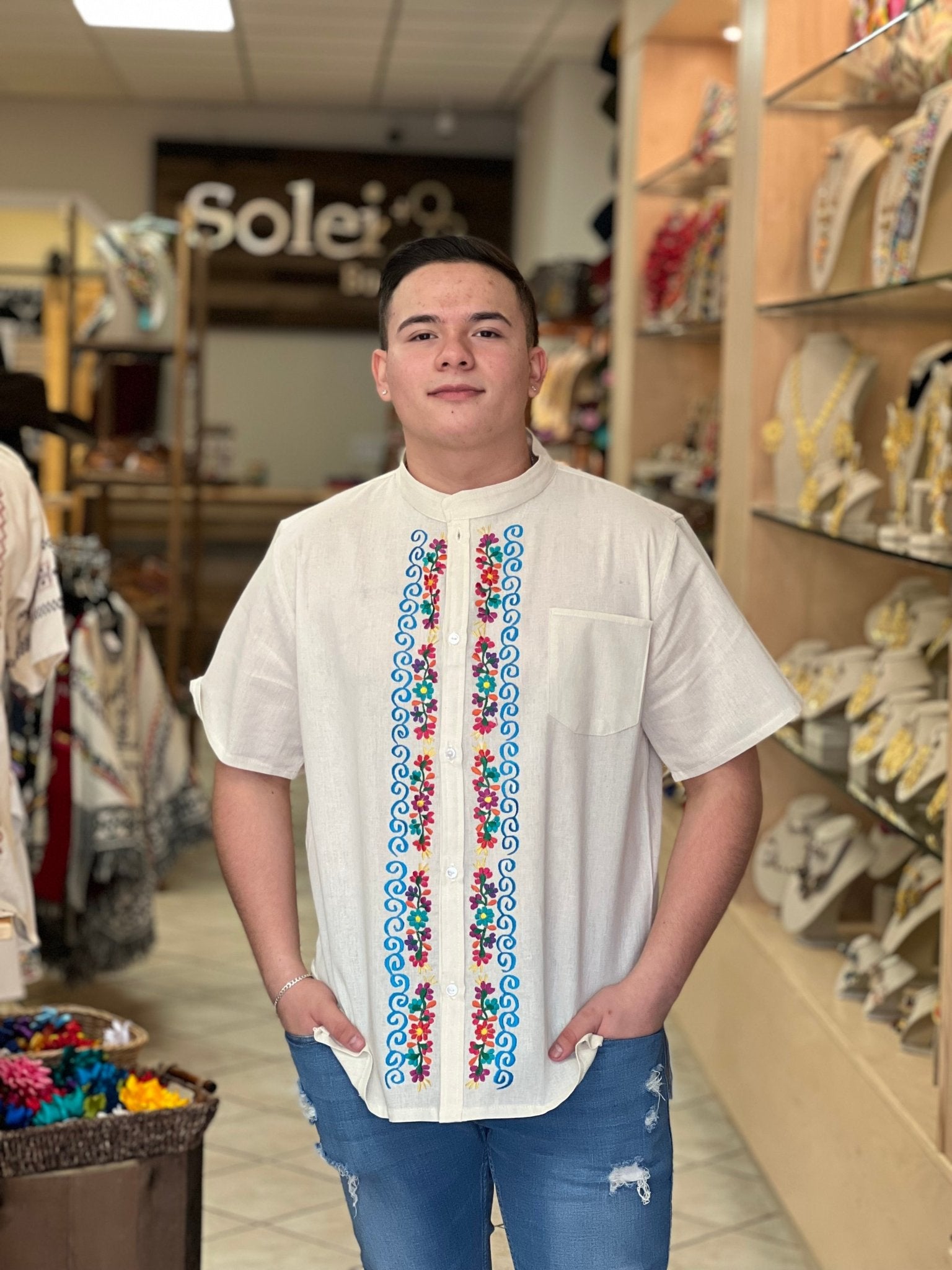 Men's Mexican Traditional Floral Embroidered Guayabera. Guayabera Bordada - Solei Store