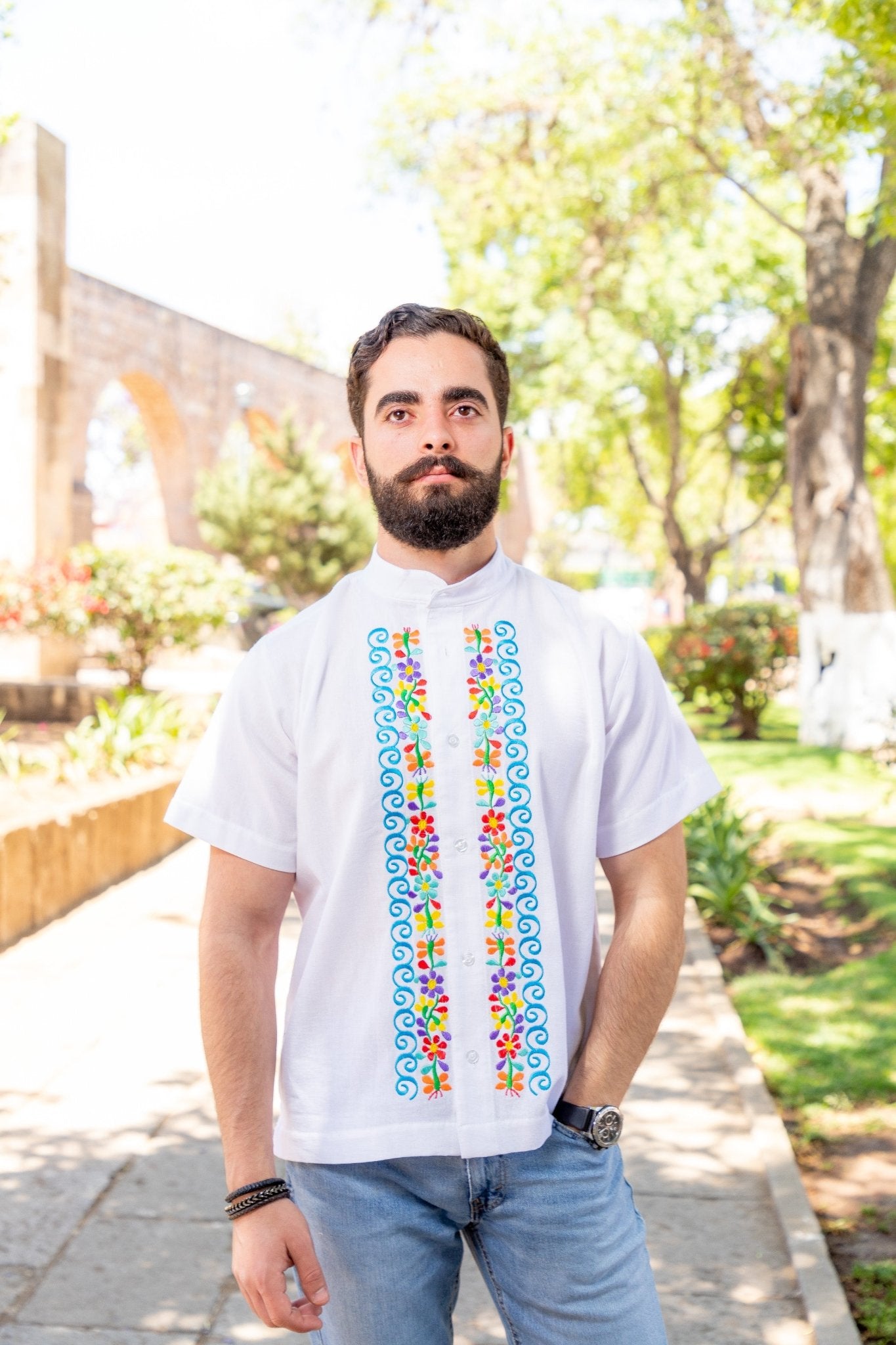 Men's Mexican Traditional Floral Embroidered Guayabera. Guayabera Bordada - Solei Store