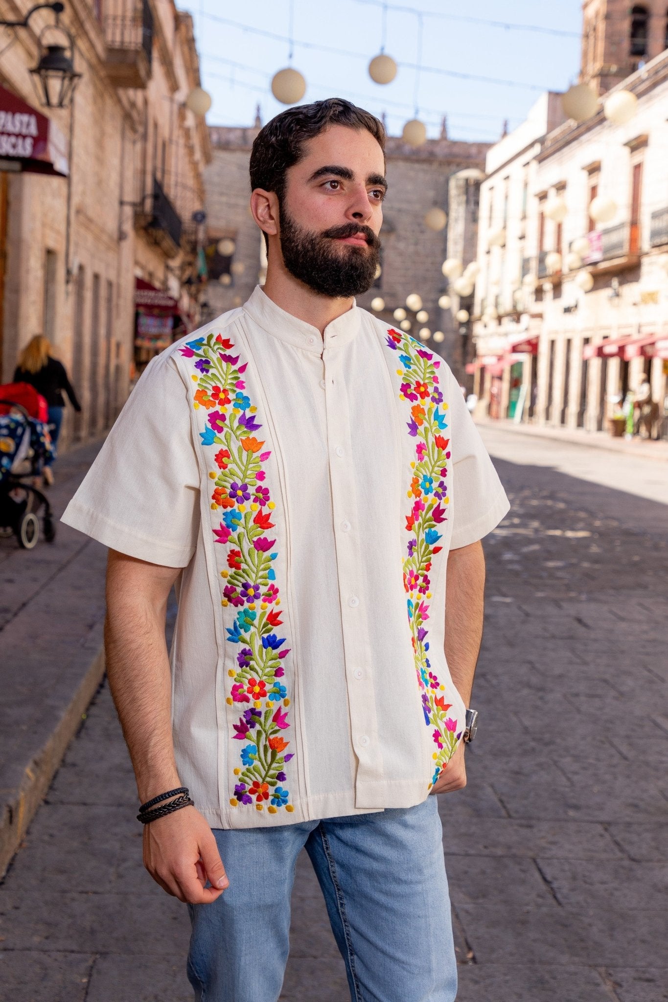 Men's Mexican Traditional Floral Embroidered Guayabera. Guayabera Cancun - Solei Store