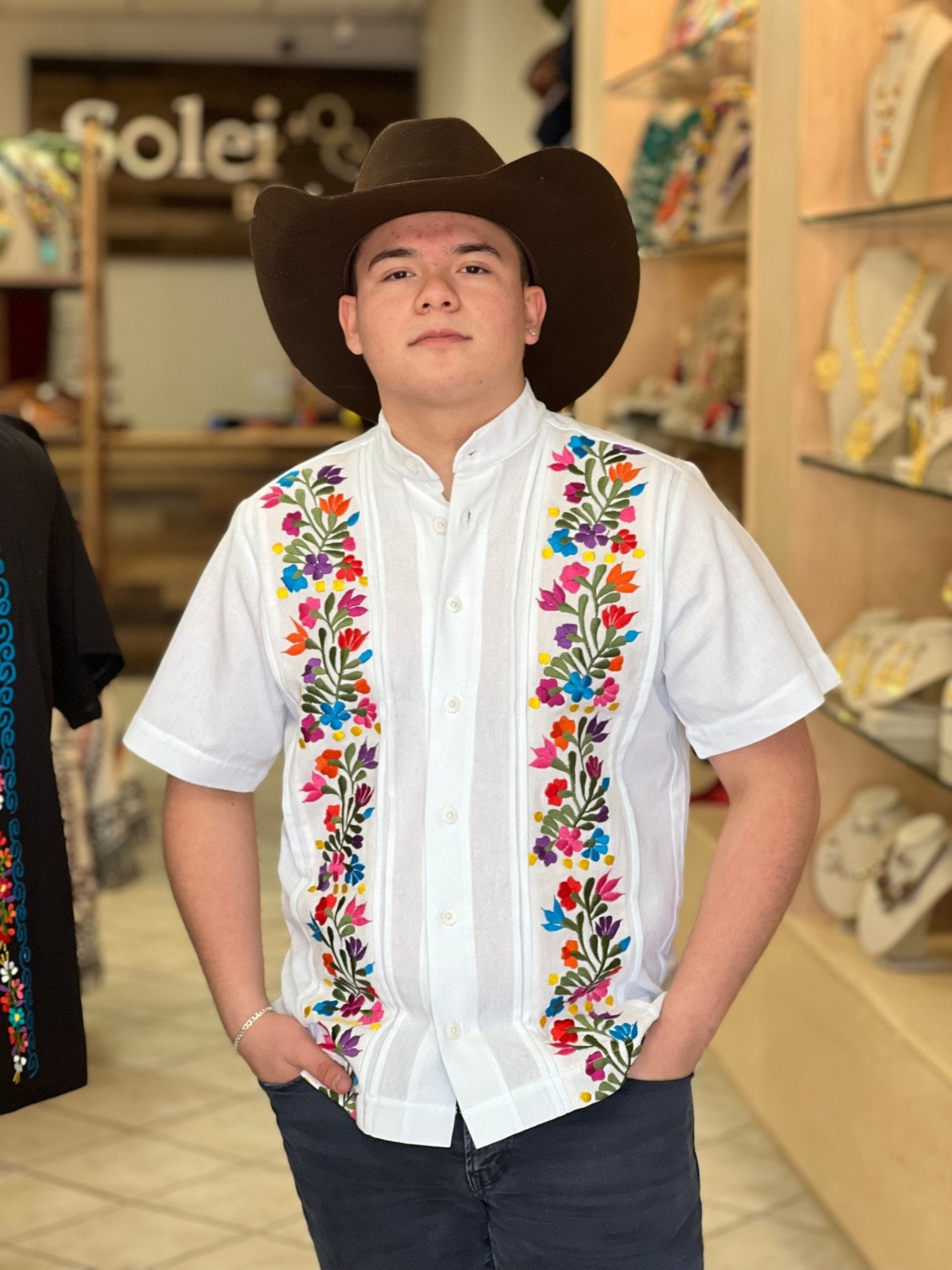 Men's Mexican Traditional Floral Embroidered Guayabera. Guayabera Cancun - Solei Store