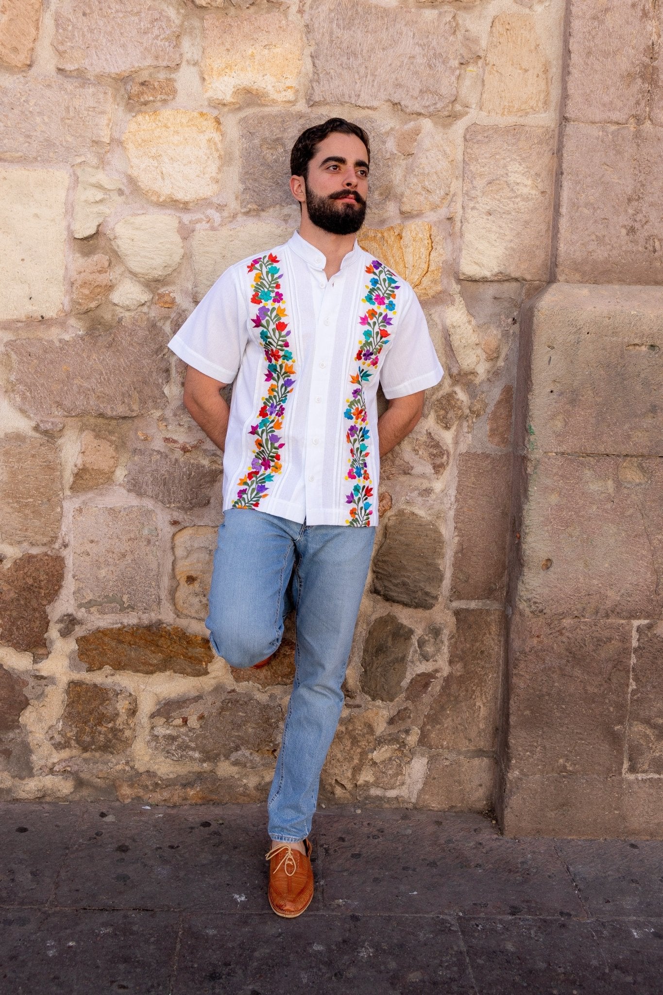 Men's Mexican Traditional Floral Embroidered Guayabera. Guayabera Cancun - Solei Store