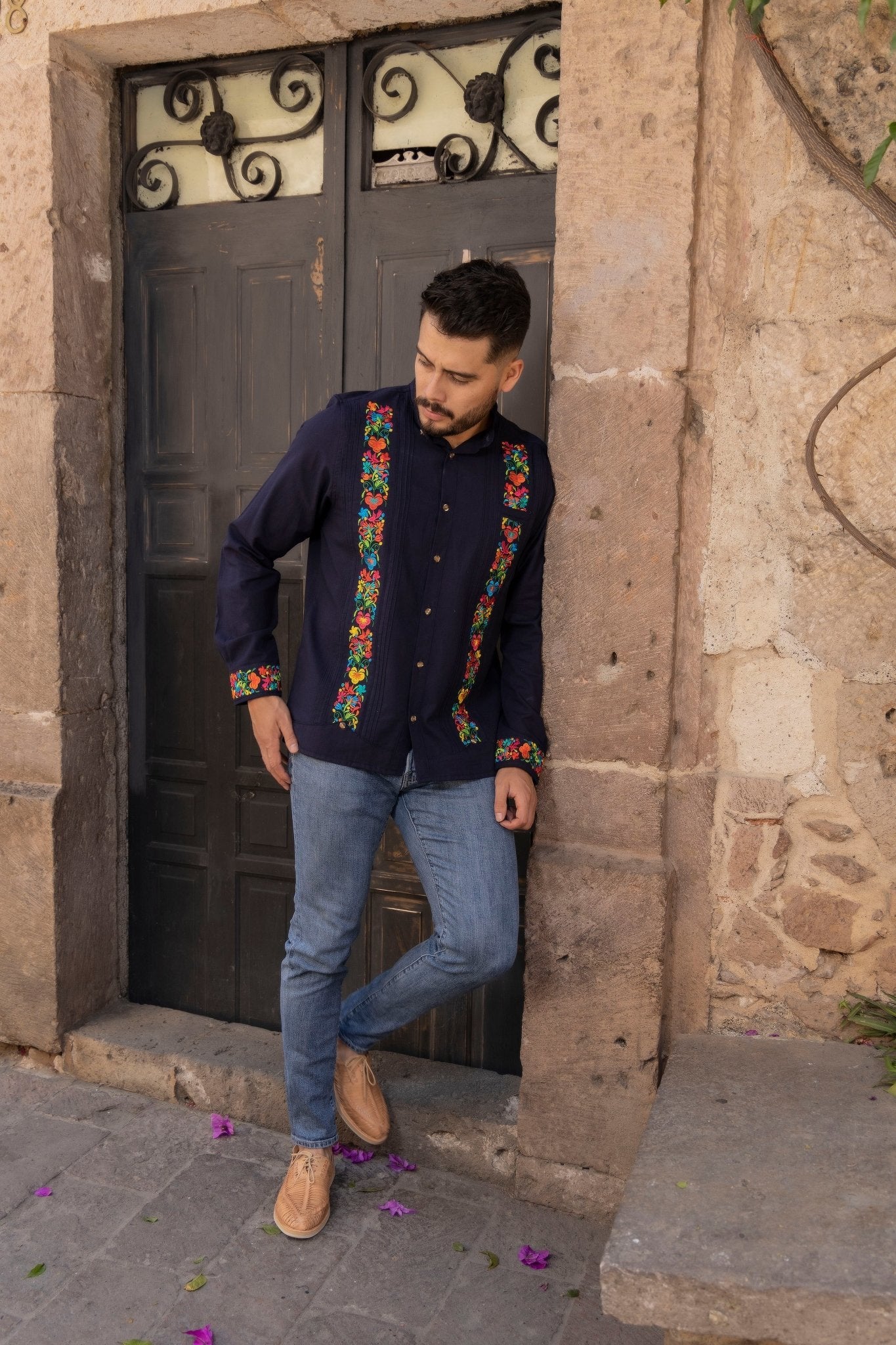 Men's Mexican Traditional Floral Embroidered Guayabera. Guayabera Morelia - Solei Store