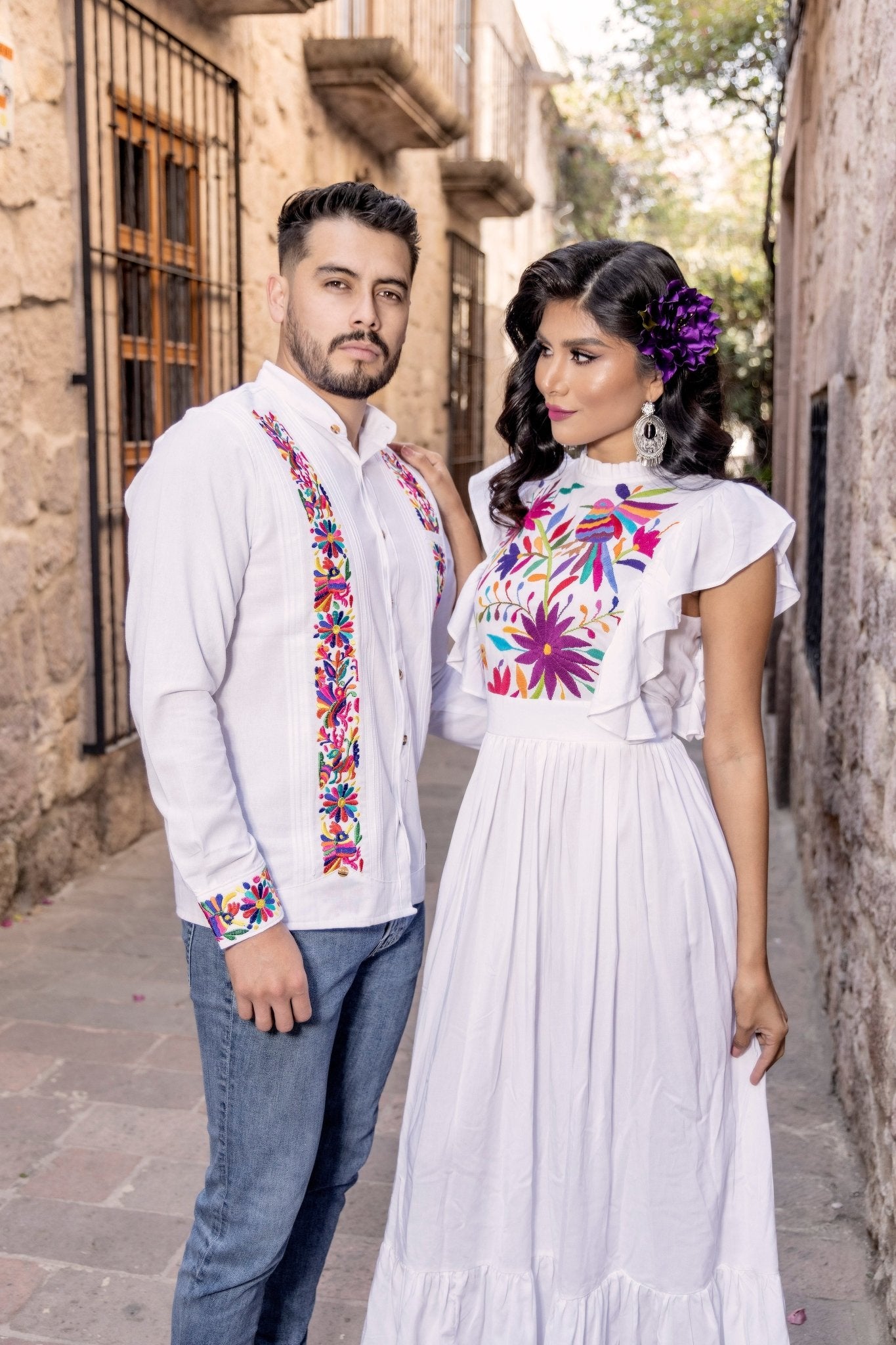 Men's Mexican Traditional Otomi Embroidered Guayabera. Guayabera Otomi - Solei Store