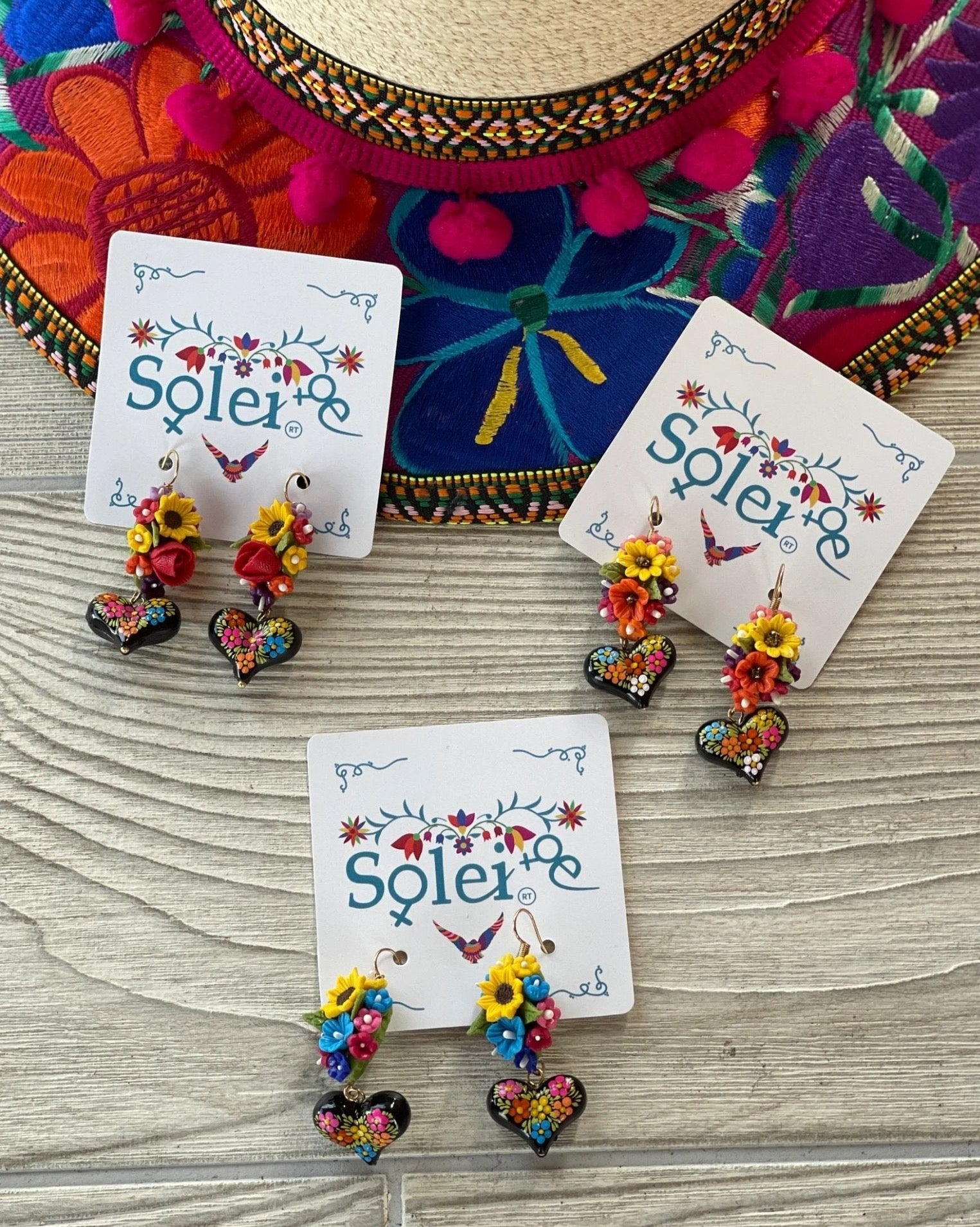 Mexican Artisanal Cold Porcelain Clay Handmade Sunflower Earrings. Arete Pintado Girasol - Solei Store