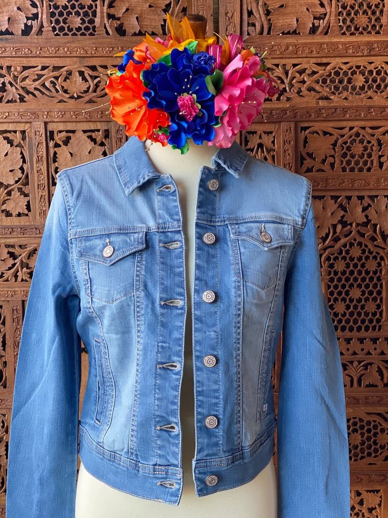 Mexican Artisanal Embroidered Frida Kahlo Jean Jacket. Chamarra Viva la Vida. - Solei Store