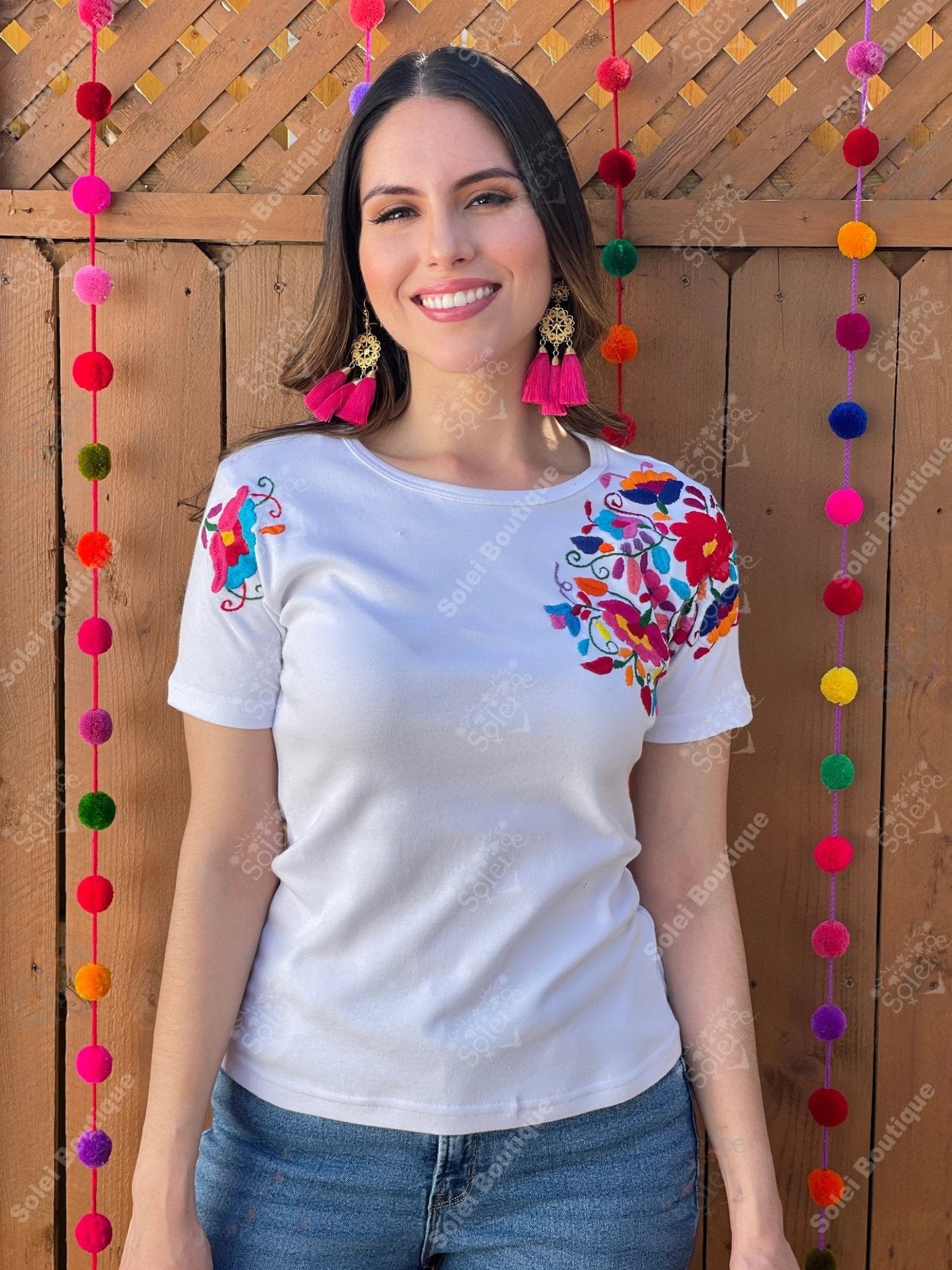 Mexican Artisanal Floral Embroidered T-Shirt. T-Shirt Carolina - Solei Store