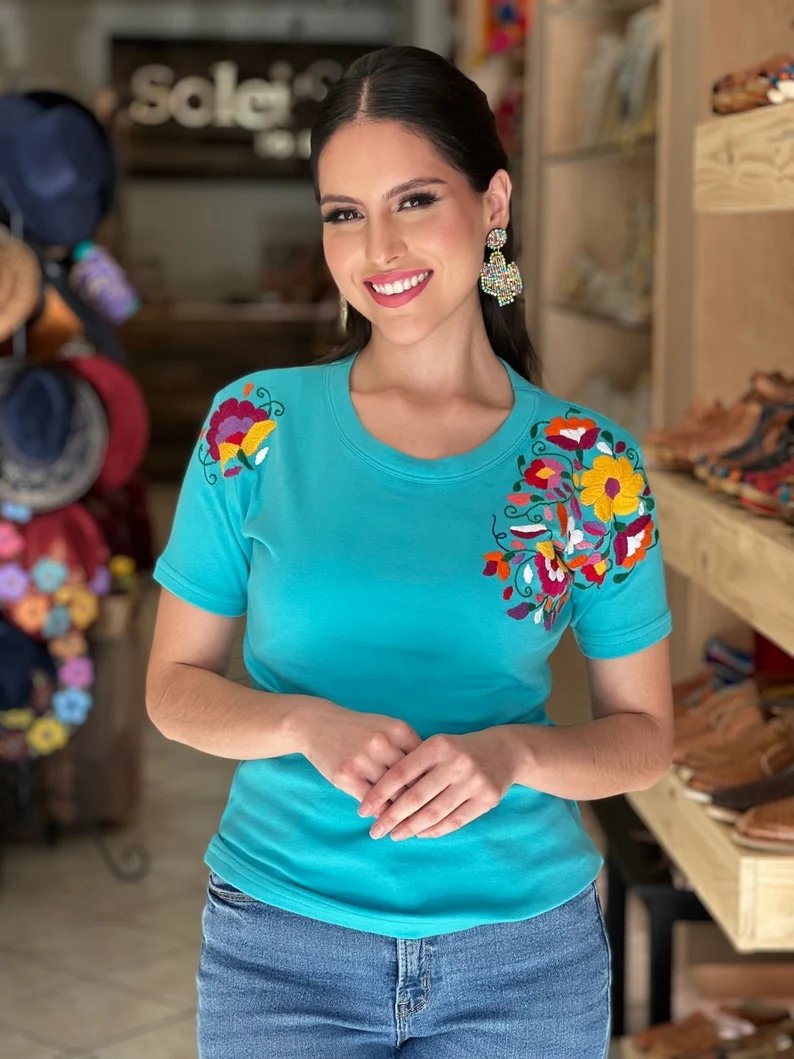 Mexican Artisanal Floral Embroidered T-Shirt. T-Shirt Carolina - Solei Store