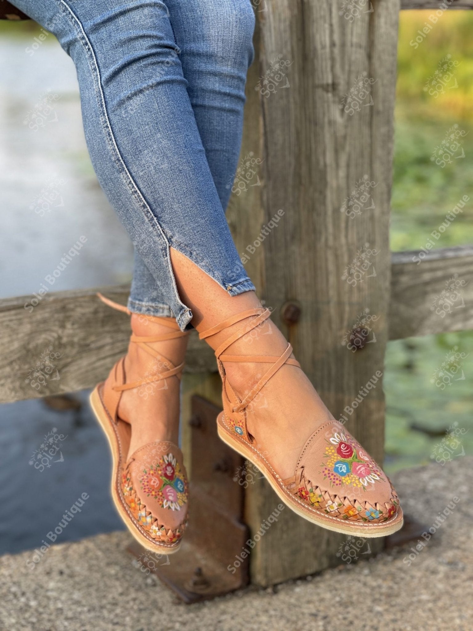 Mexican Artisanal Leather Hand Painted Shoes - Solei Store