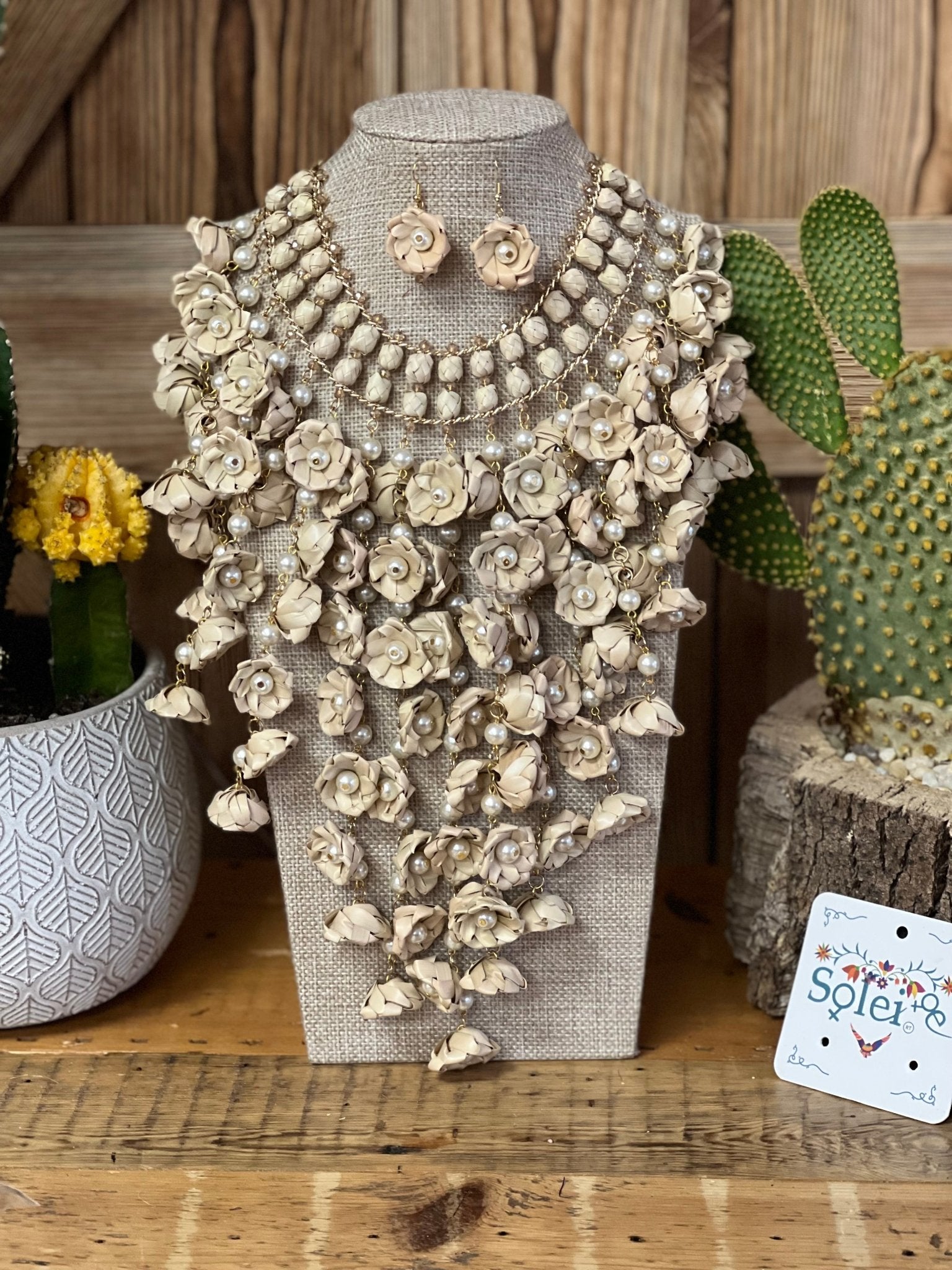 Mexican Artisanal Palm Leaf Flower Jewelry Set. Set Palma Cascada. - Solei Store