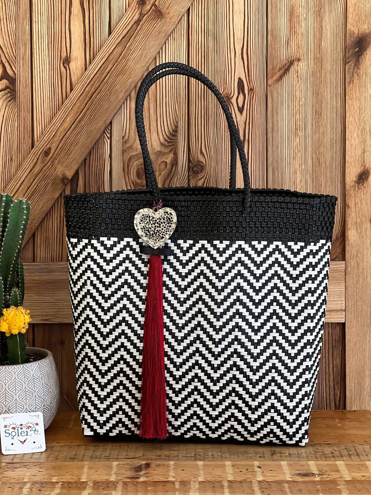 Mexican Artisanal Tote Bag with Tassel. Tote Corazon - Solei Store