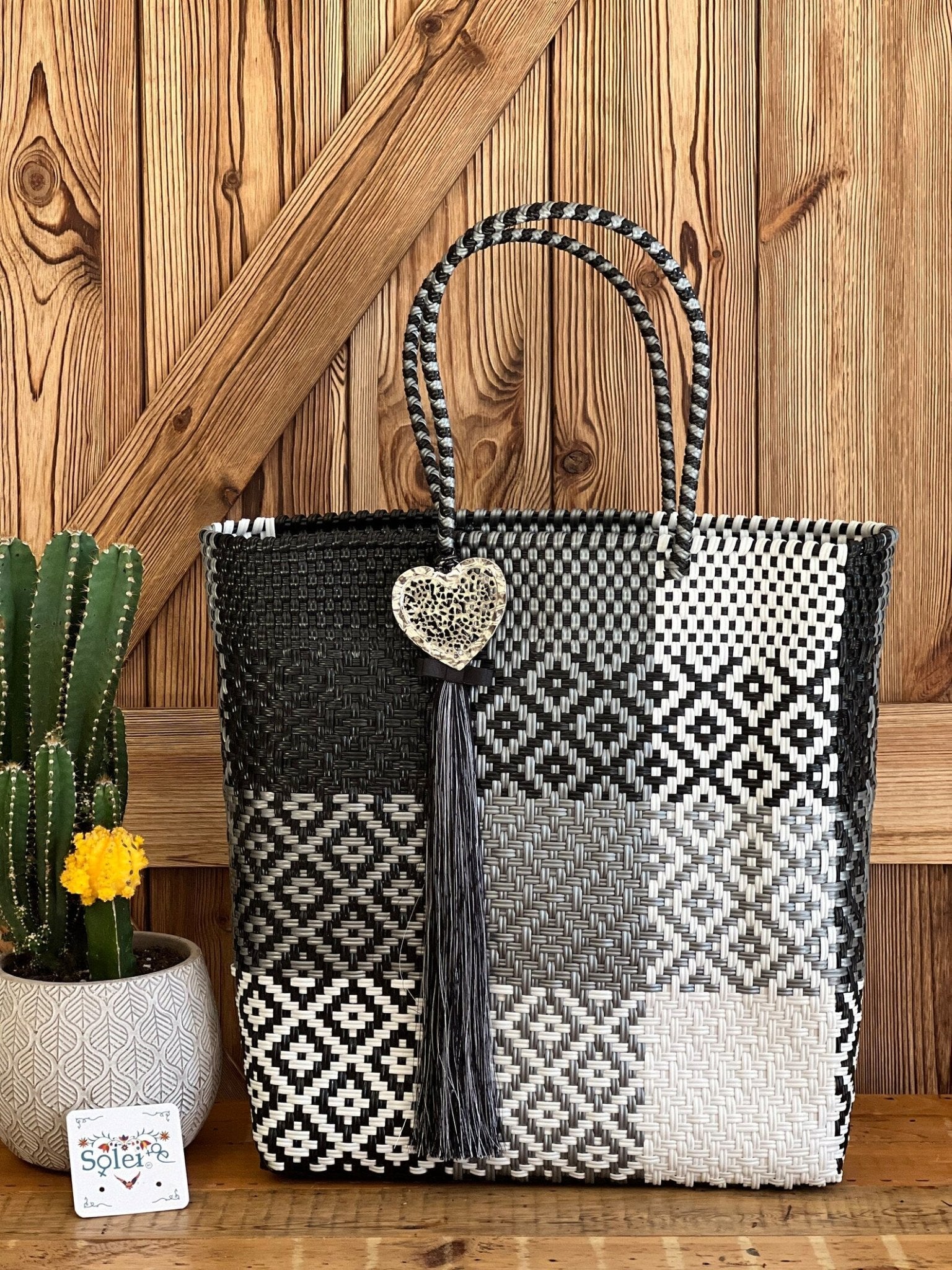 Mexican Artisanal Tote Bag with Tassel. Tote Corazon - Solei Store