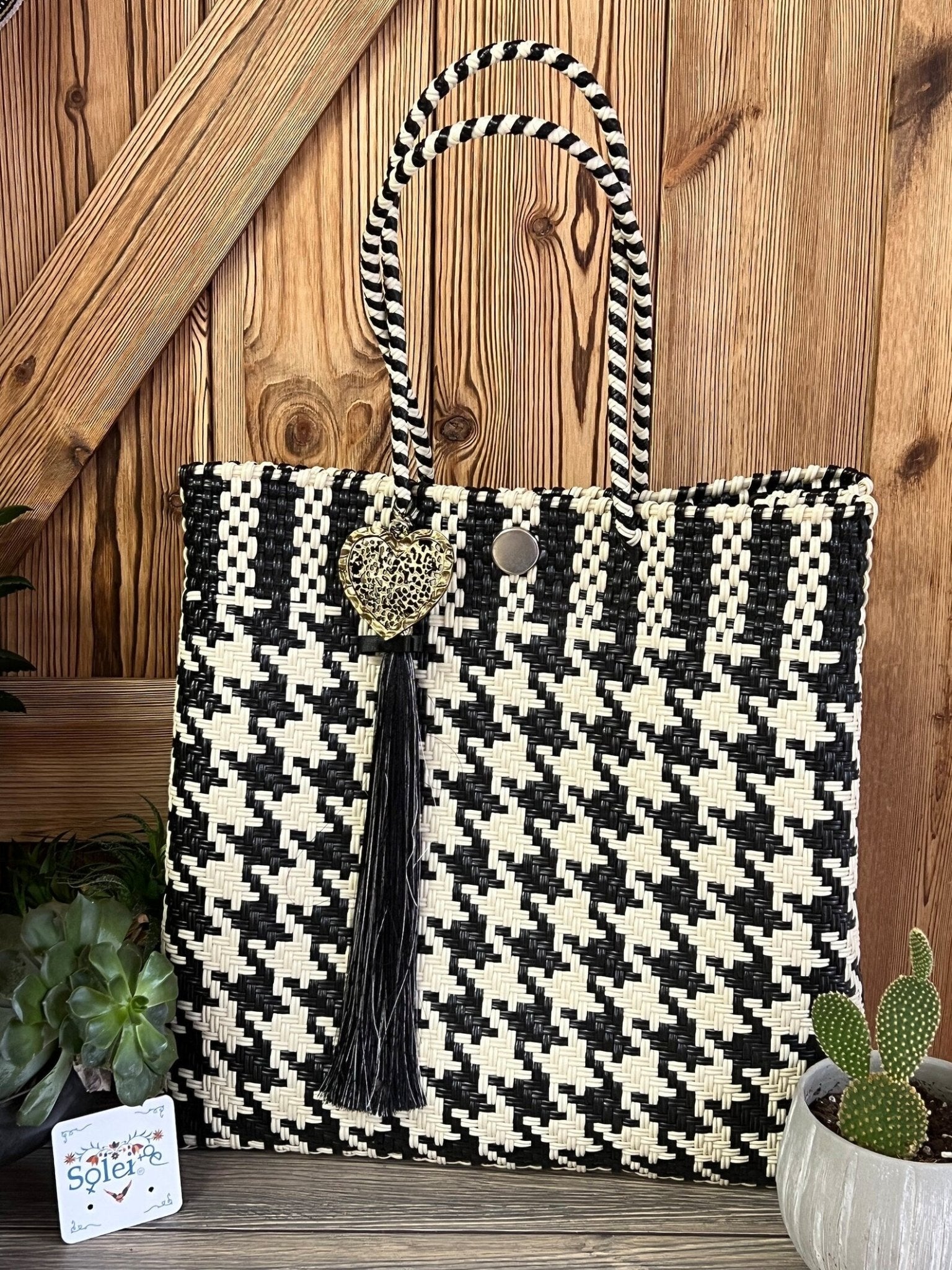 Mexican Artisanal Tote Bag with Tassel. Tote Corazon - Solei Store