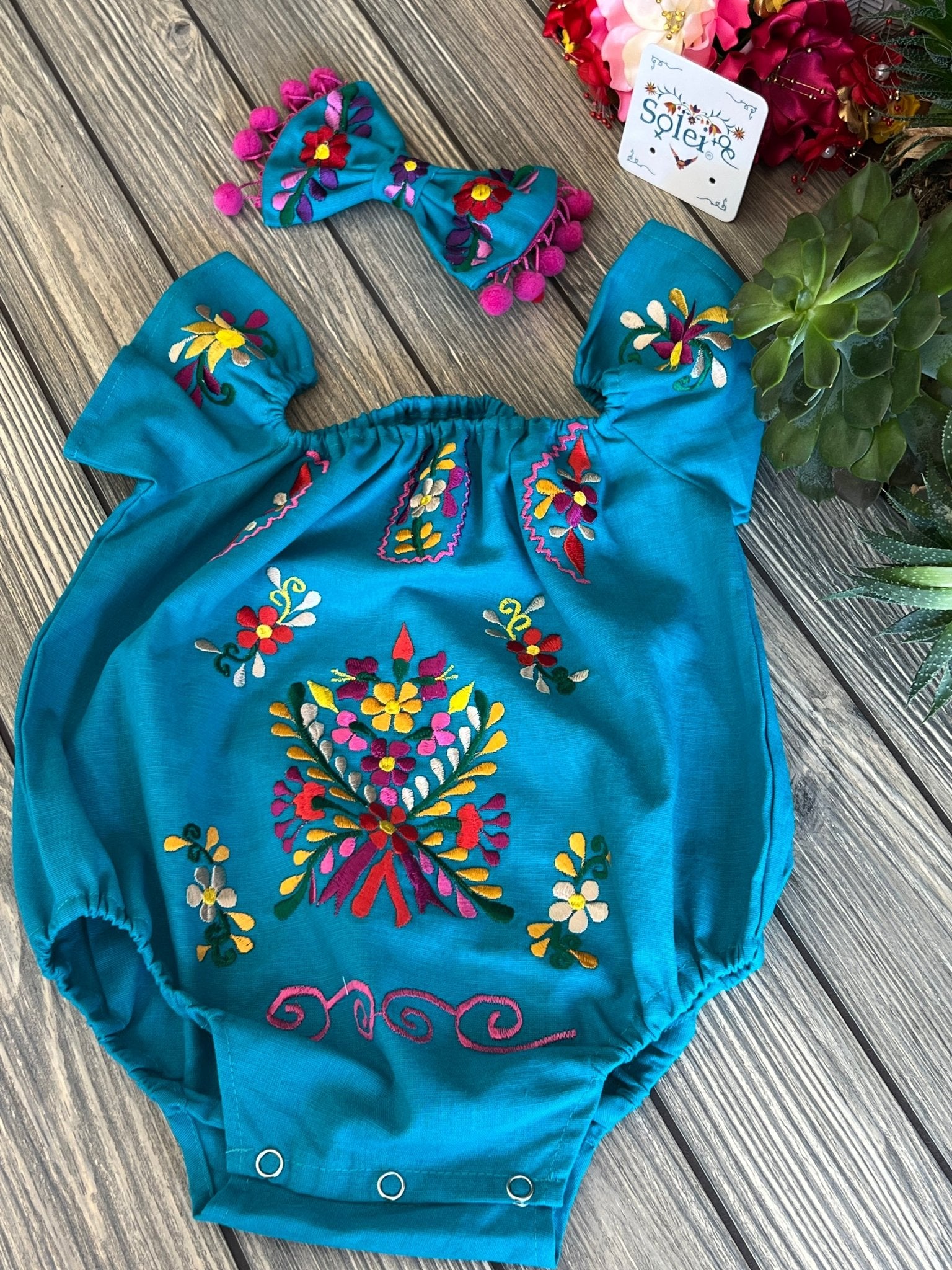 Mexican Baby Floral Embroidered Bodysuit. Pañalero Floral - Solei Store
