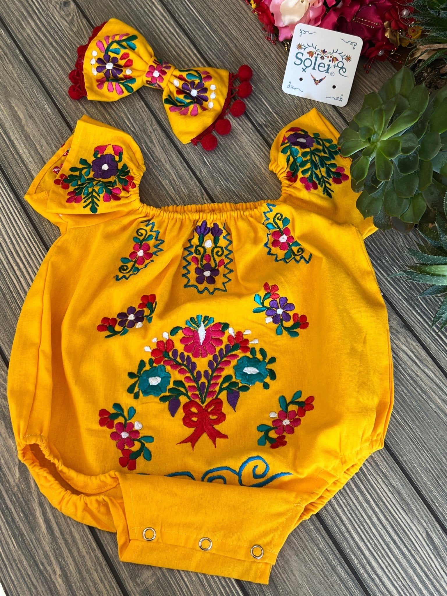 Mexican Baby Floral Embroidered Bodysuit. Pañalero Floral - Solei Store